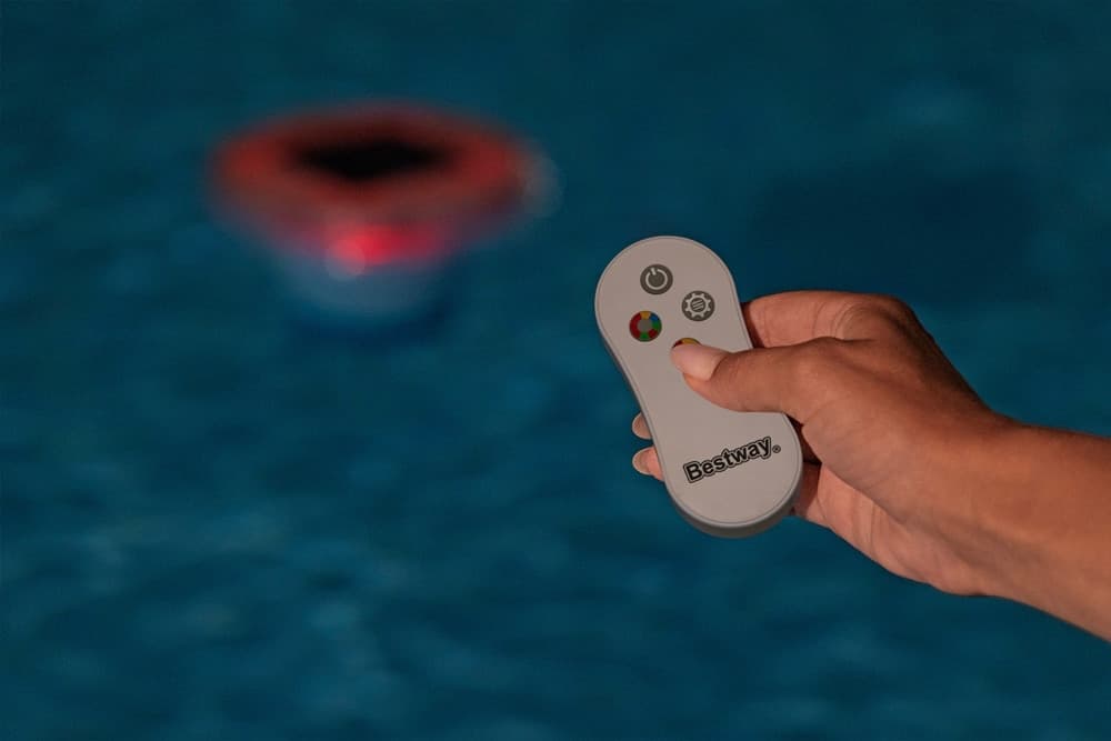 DOSATORE PER PASTIGLIE CLORO GALLEGGIANTE PISCINA CON LUCE LED AD ENERGIA SOLARE 58943 - 7