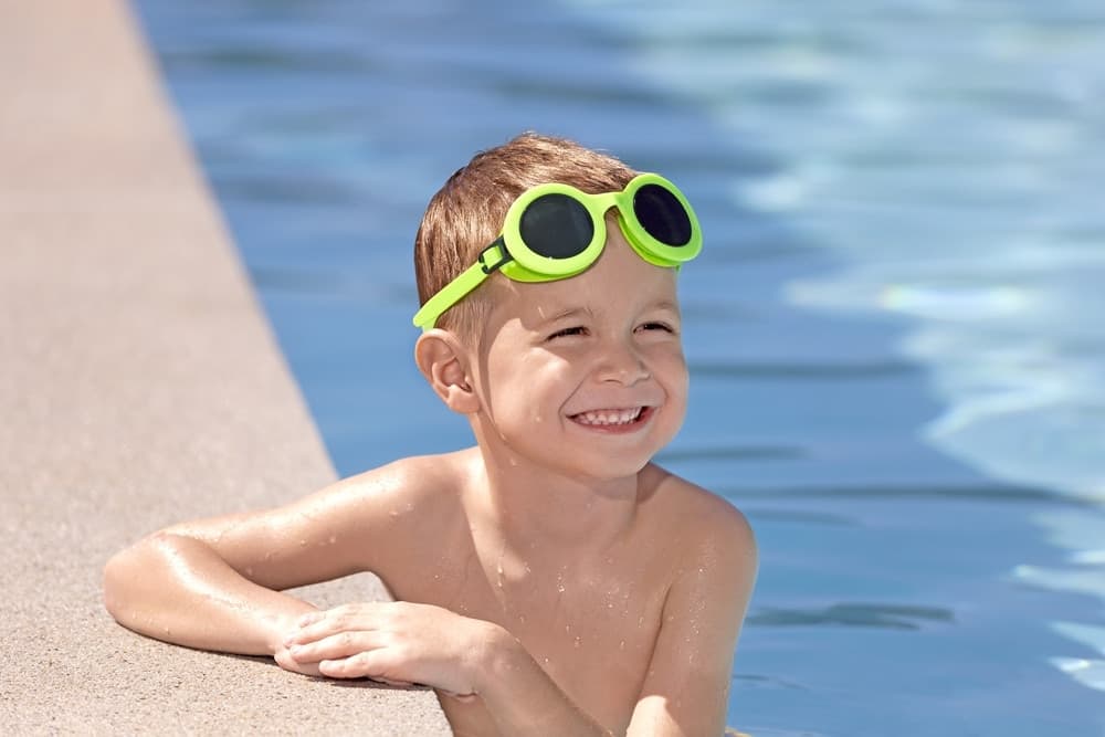 OCCHIALINI DA NUOTO AQUASHADES PER BAMBINI 3+ ANNI FASCIA REGOLABILE IN SILICONE 21178 - 22