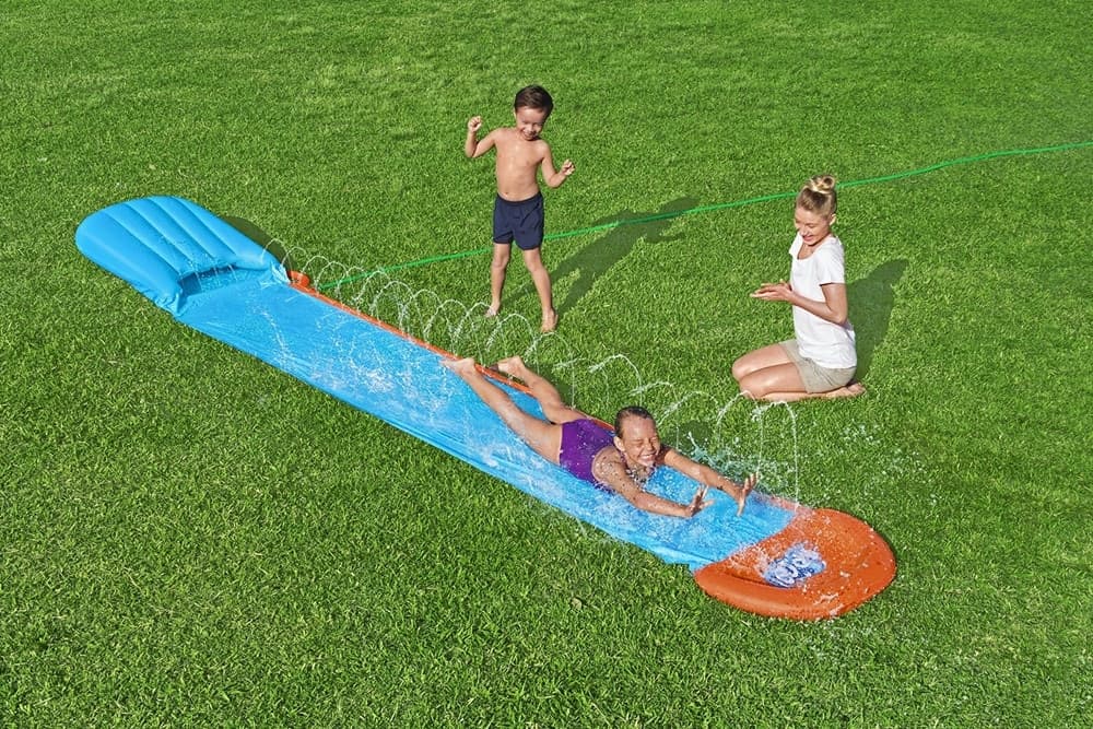 SCIVOLO ACQUATICO GONFIABILE MONOPOSTO 488 CM CON SPRUZZATORI D'ACQUA PER GIARDINO 52477 - 3