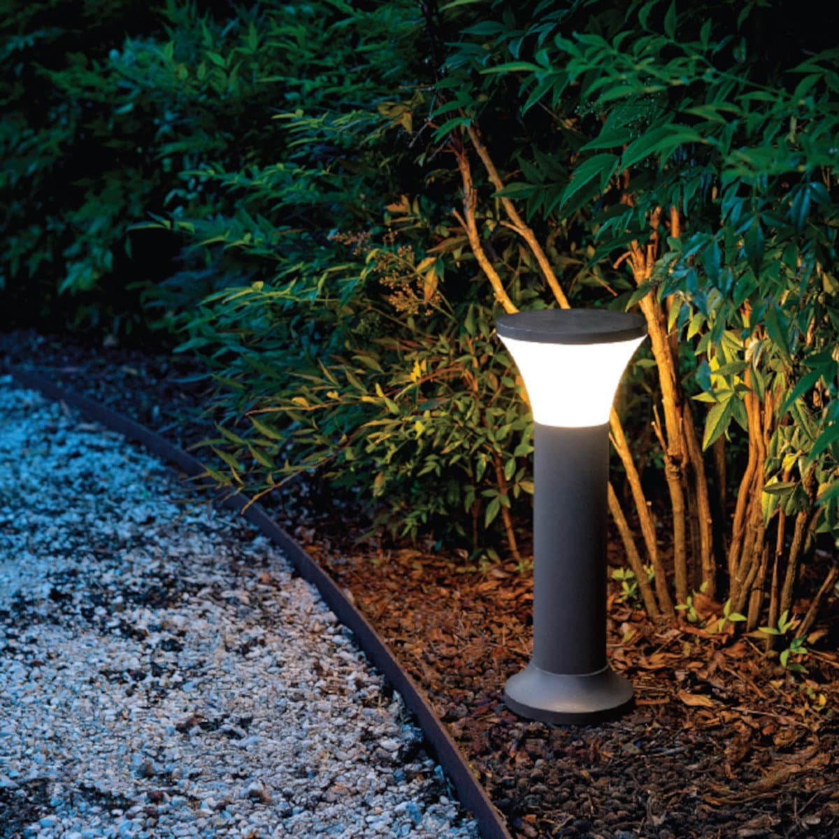 Lampioncino moderno Gea Led GES2270 E27 LED IP54 47H termoplastico policarbonato - 2