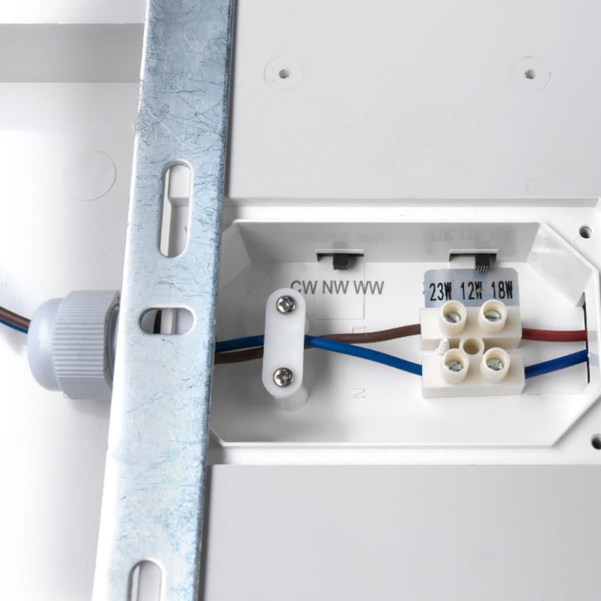 Plafoniera led Promoingross YNDI Q28 CCT IP65 PVC metacrilato - 18