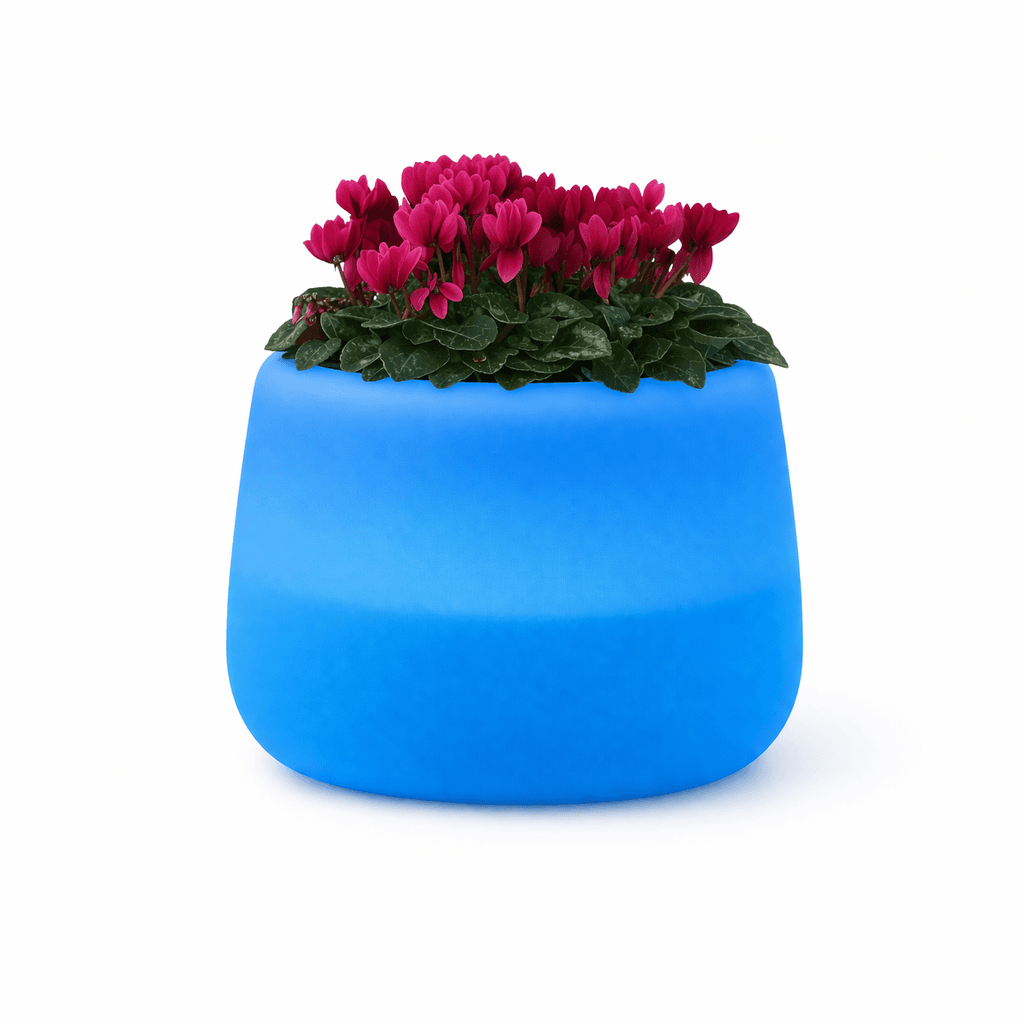 Vaso "Goccia Bright" struttura in polietilene con linee sinuose per interni ed esterni - 16