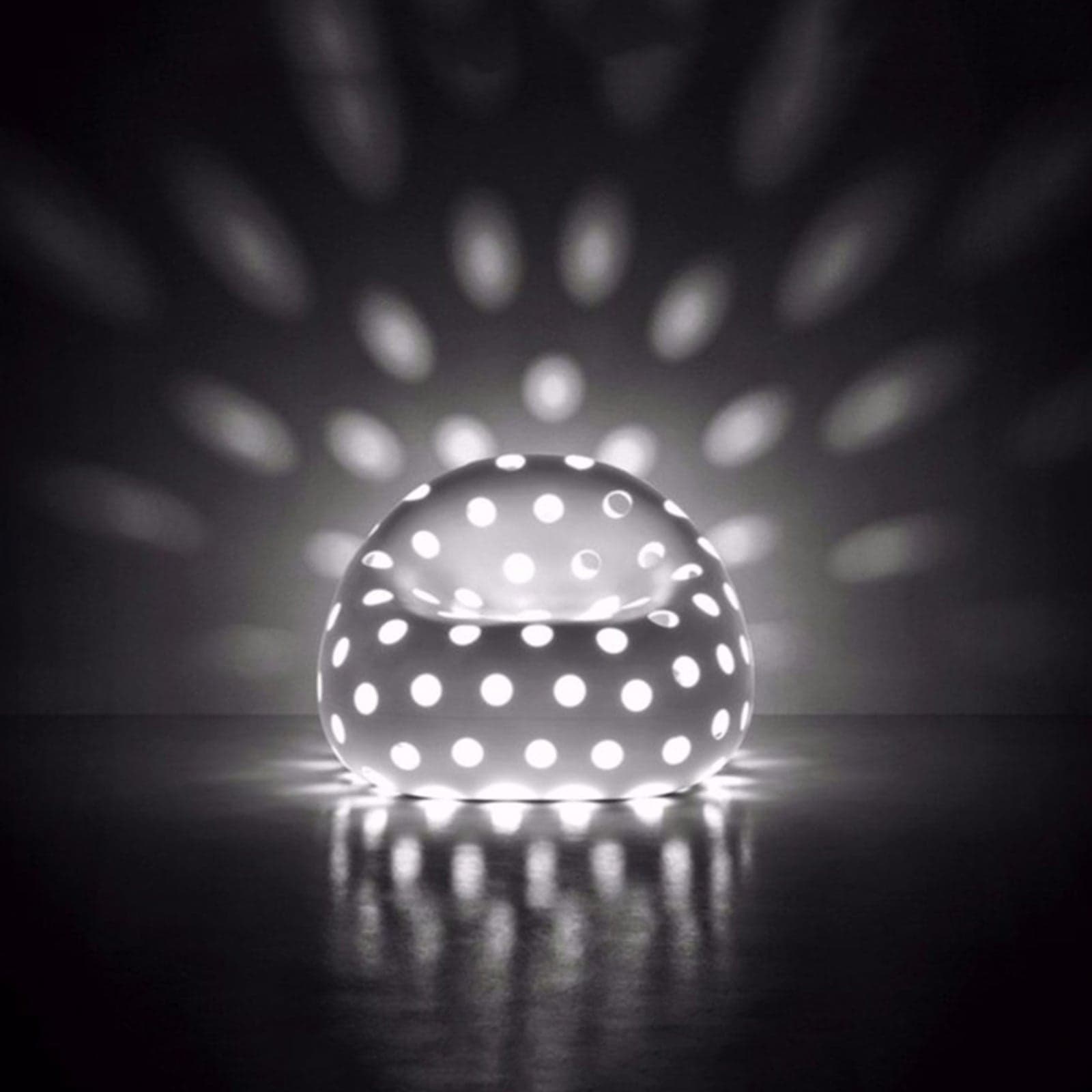 Salottino in polietilene moderno con luci "Airball" per giardino e veranda "Made in Italy" - 16