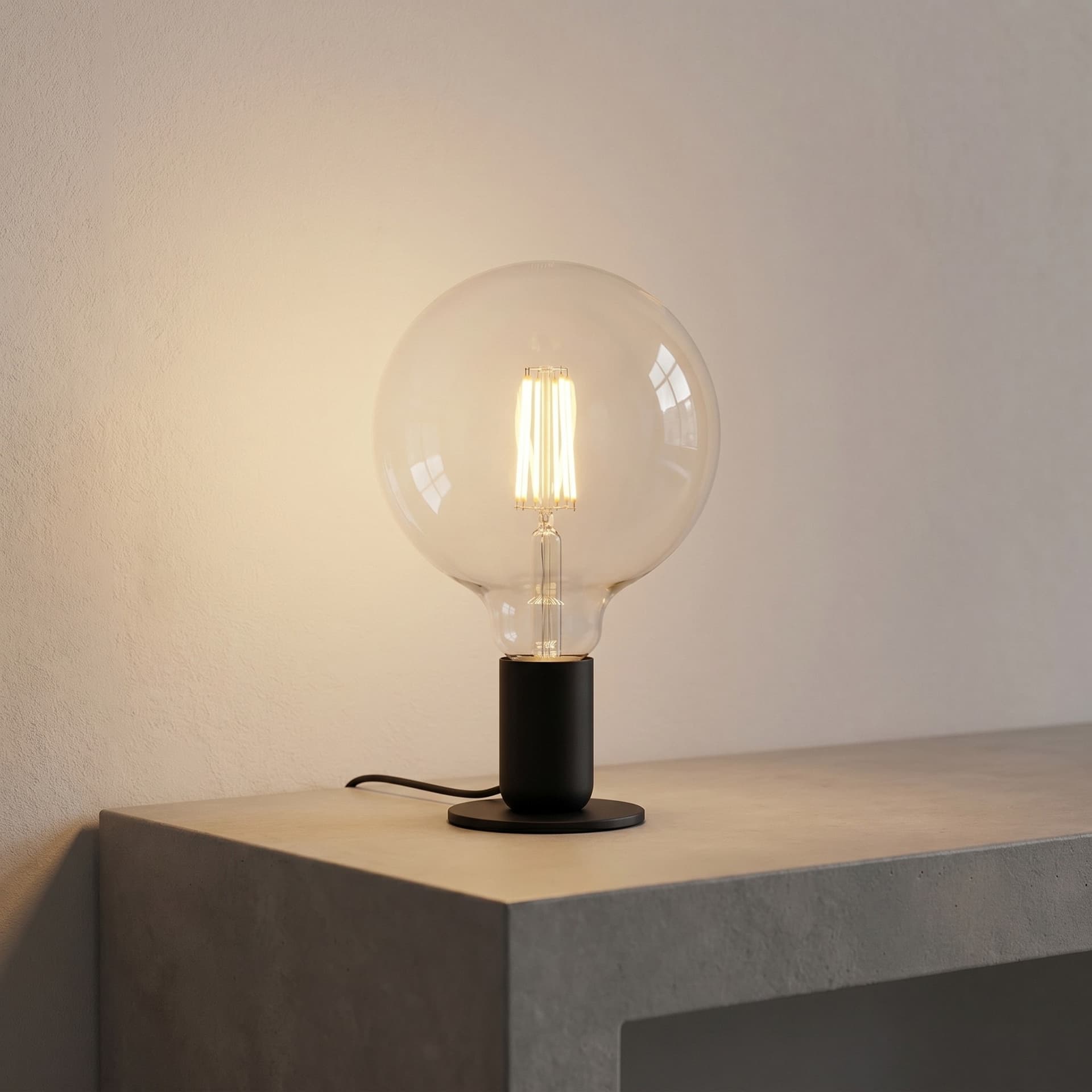 Globo LED E27 8W Filamento Trasparente 1055lm Luce Calda Accogliente H17,5CM - 2