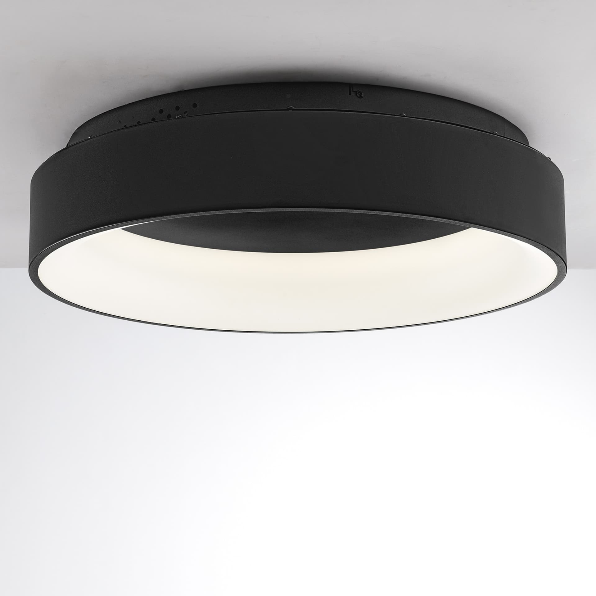 Plafoniera LED disponibile in 3 varianti Luce Regolabile (CCT) e Protezione IP44 60W - 16