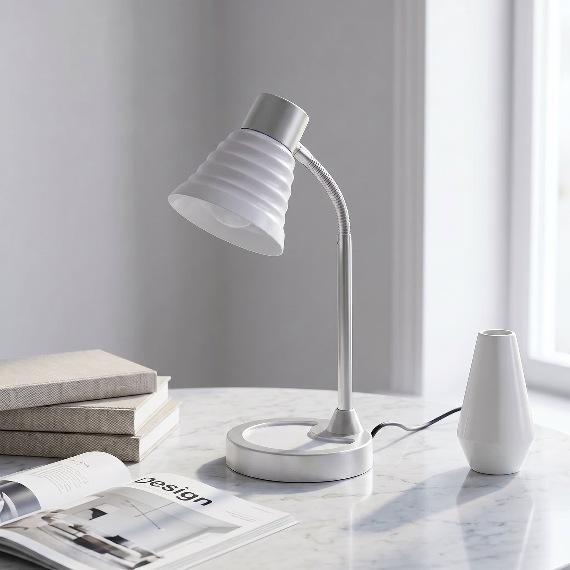 Lampada da Lettura Disponibile in 4 varianti Orientabile Lampada da Tavolo adatta a camere e uffici Moderna E14 - 6