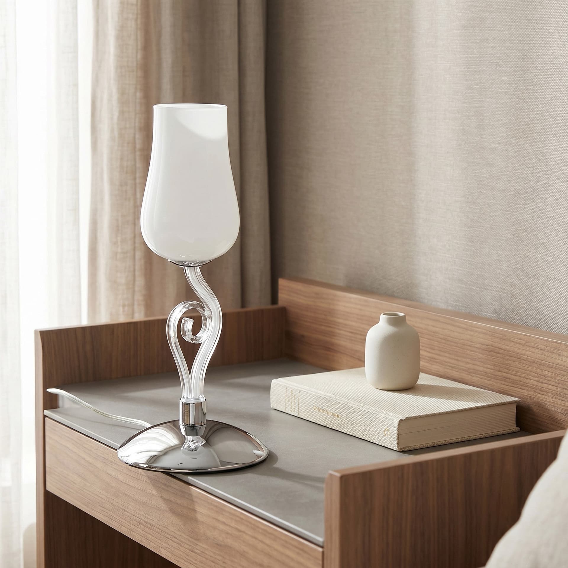 Lampada da Tavolo Adatta per camera e salotto Dal design a fiore bianco Disponibile in 2 dimensioni E14 - 2
