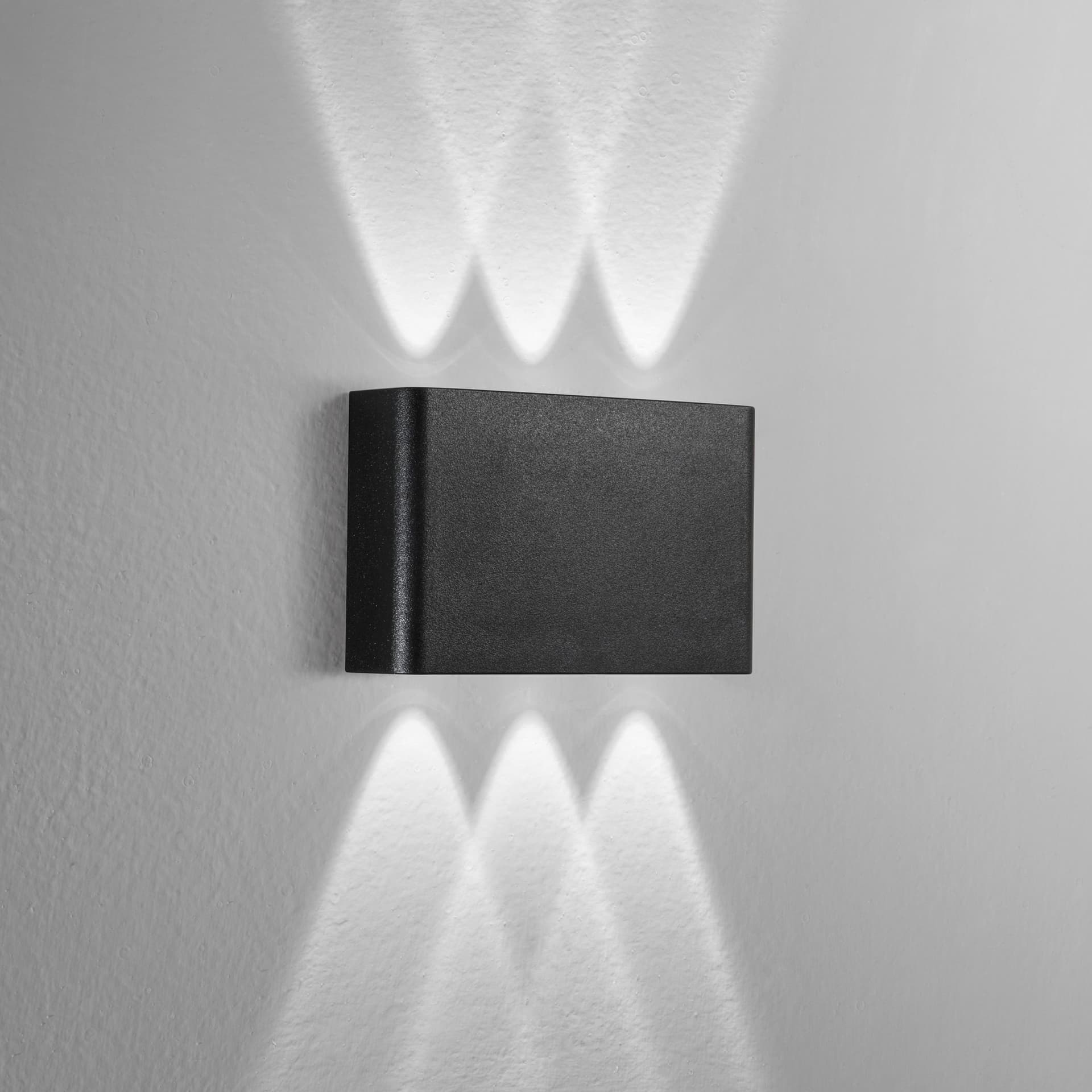Applique Moderna LED Bianca o Nera - 5