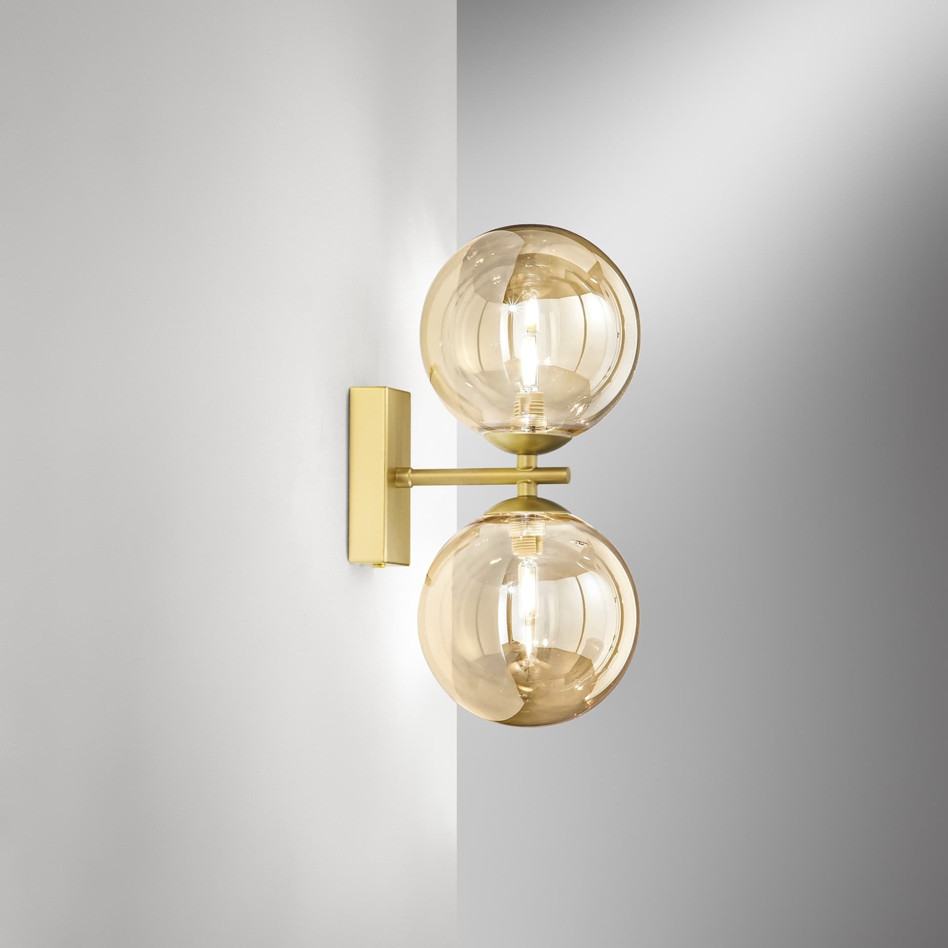 Applique Moderna In oro o nero 2XG9 - 10