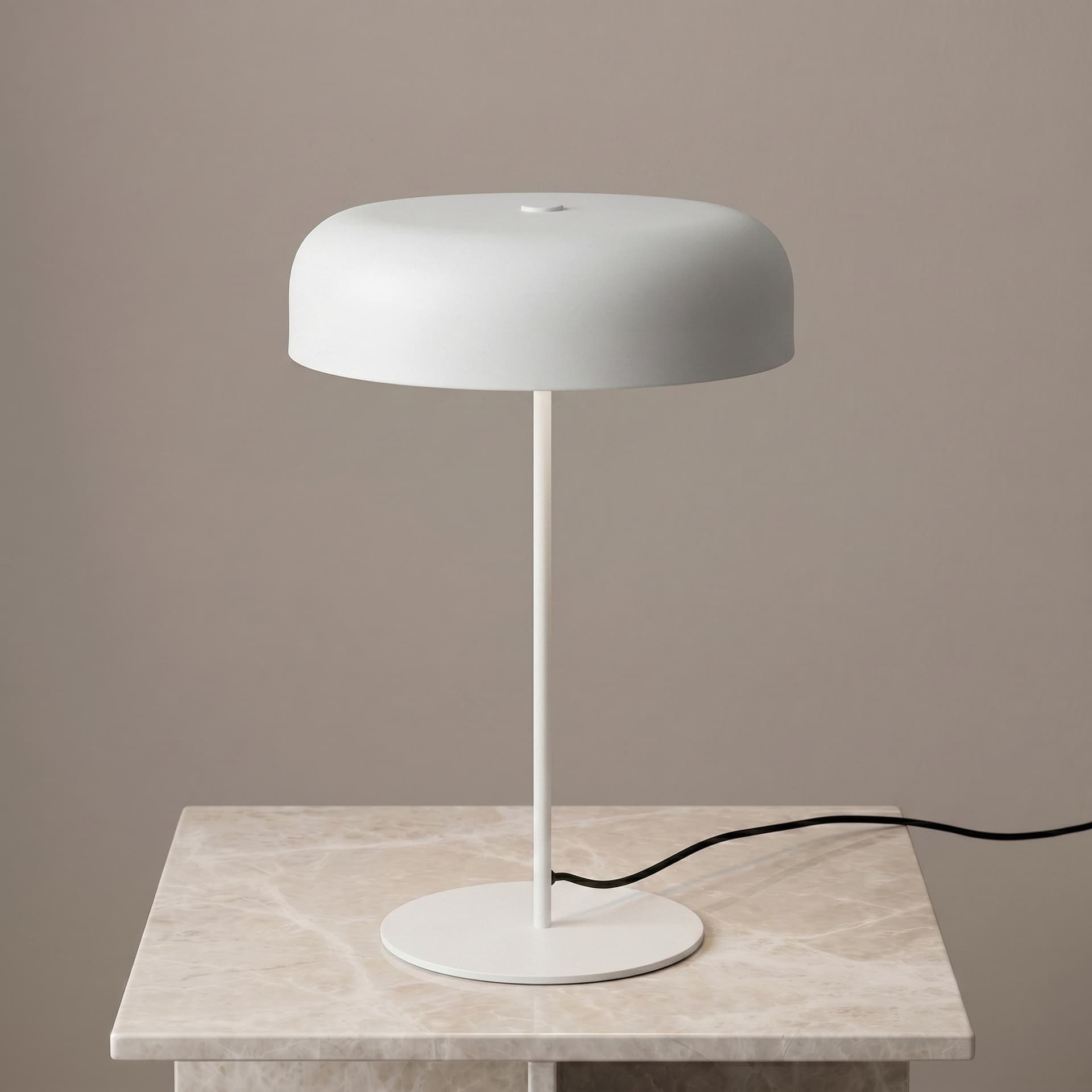 Lampada da tavolo o comodino ideale per ufficio e living disponibile in 3 varianti 1XE14 - 6