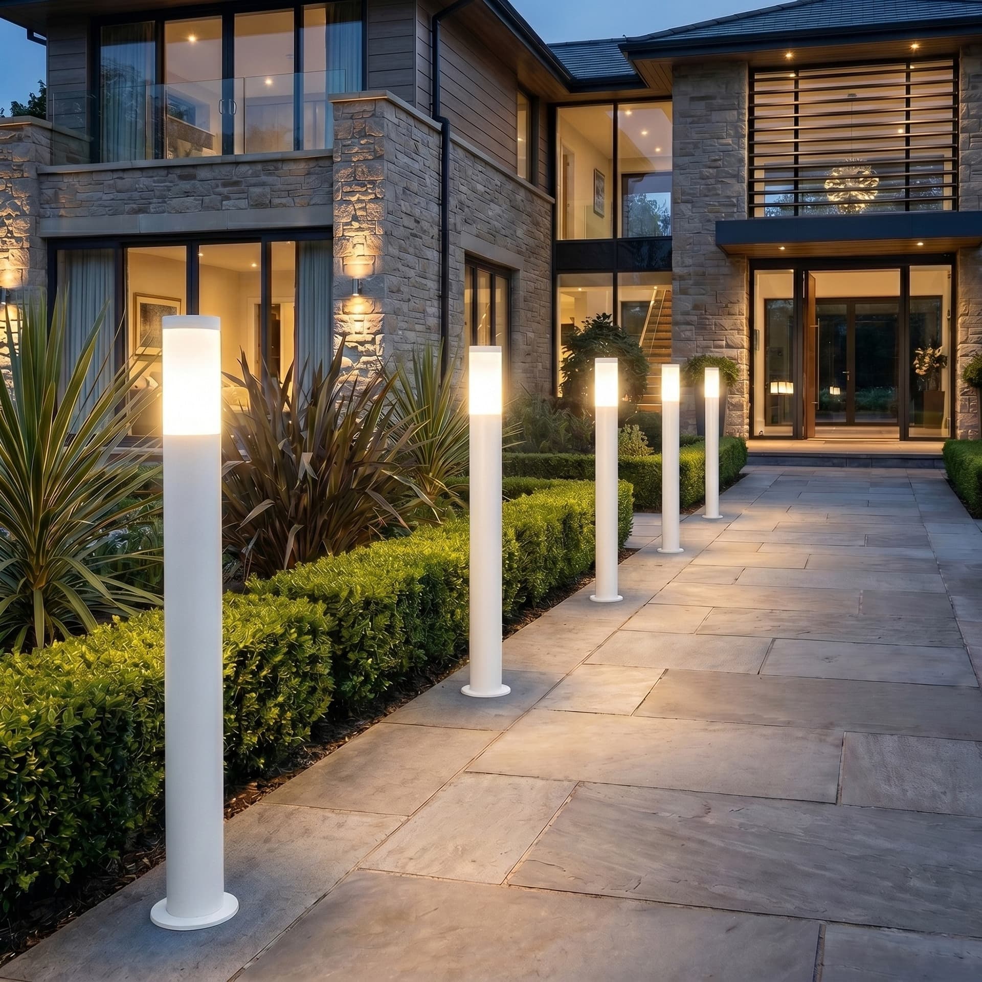 Paletto per illuminazione esterna H110CM Disponibile in 3 varianti IP44 - 7
