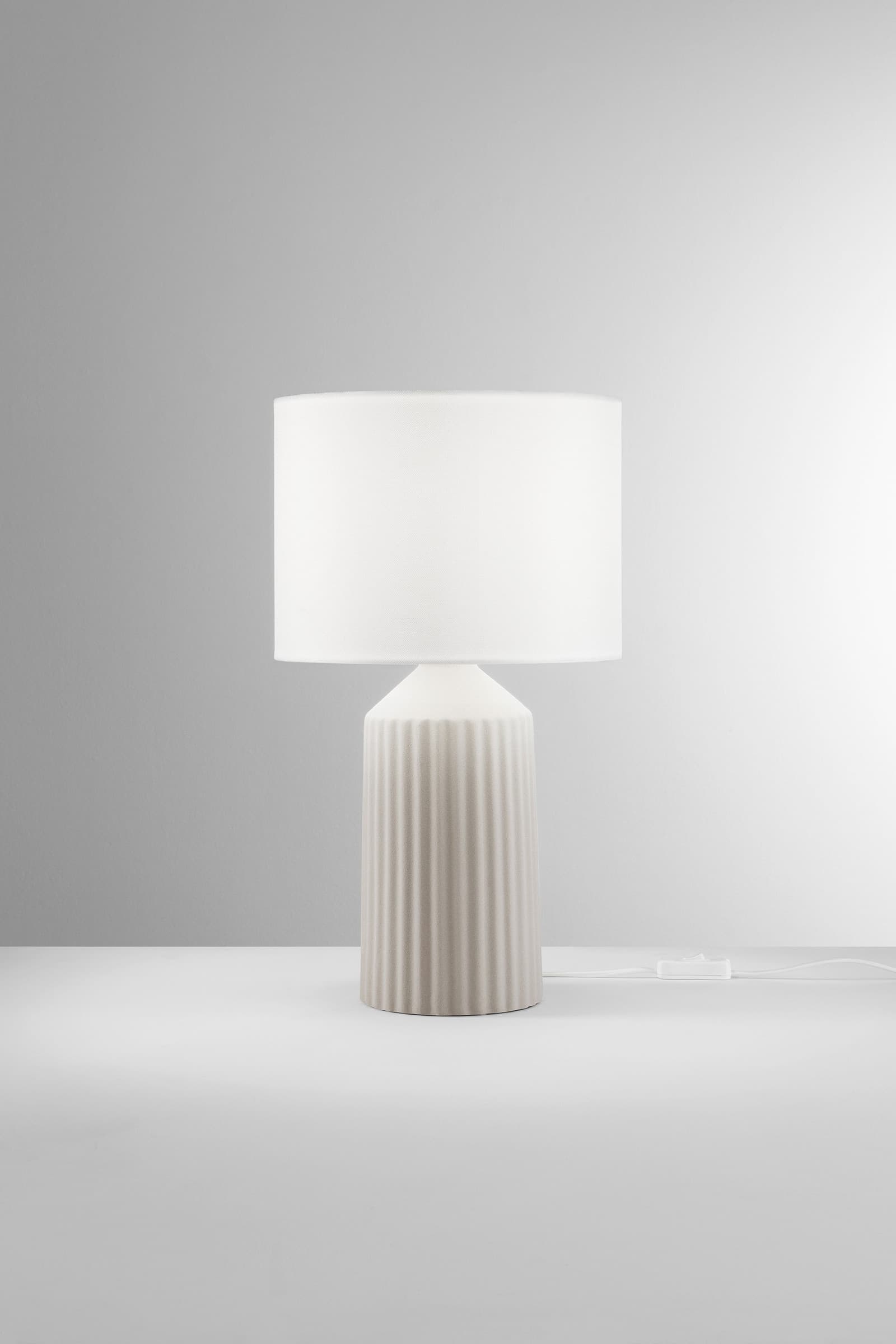LUME SAHARA IN CERAMICA BEIGE 1XE27 MISURA TOTALE D27,1XH47,1CM - 2