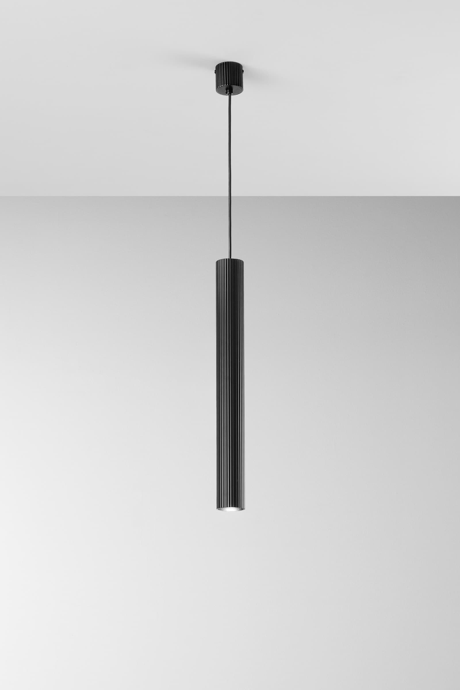 SOSPENSIONE LORD NERA IN ACCIAIO+ALLUMINIO 1XGU10 25W 10X10X255CM - 2