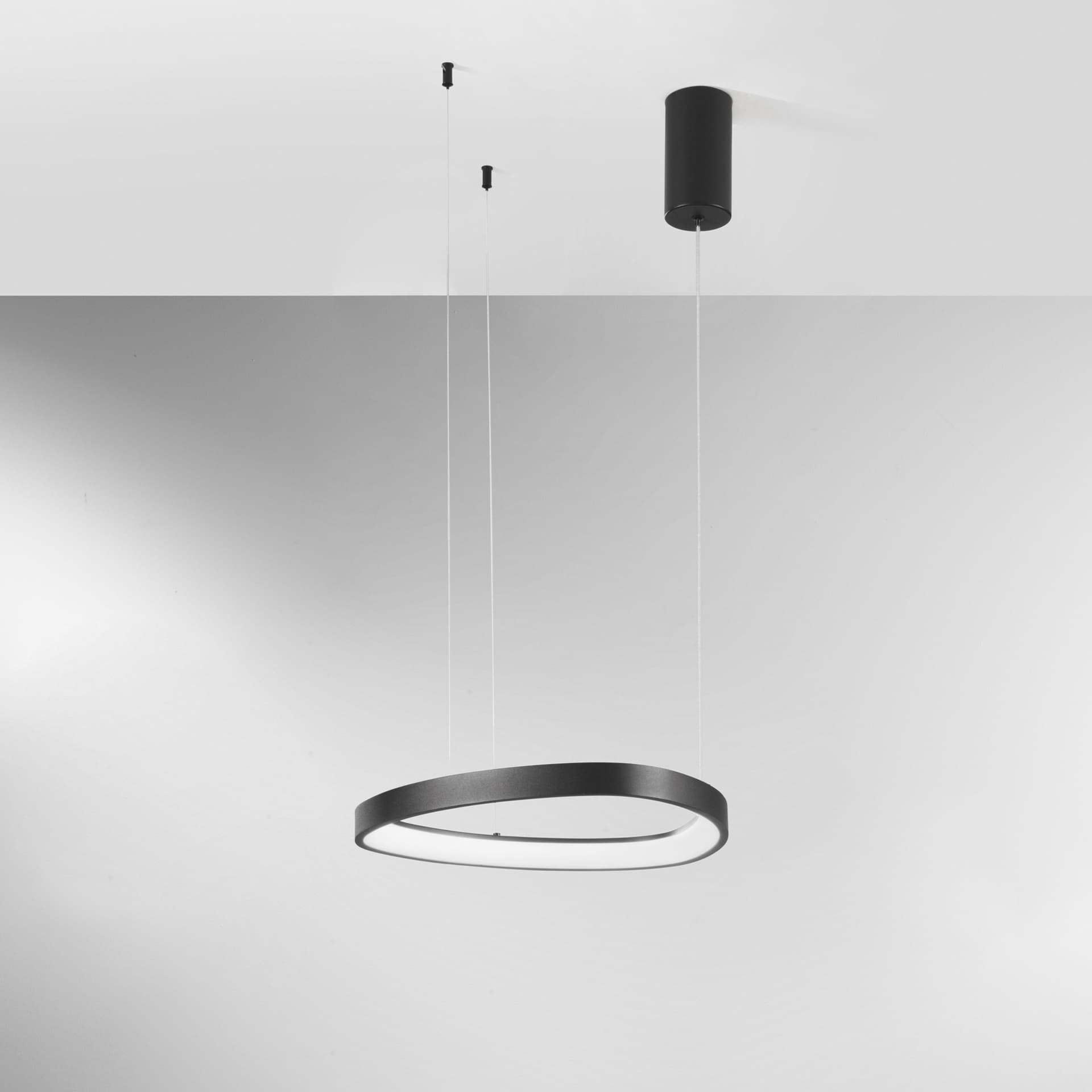 SOSPENSIONE LED KLAPTON NERA 40W 6160LM CCT 45X3,5X150CM - 2