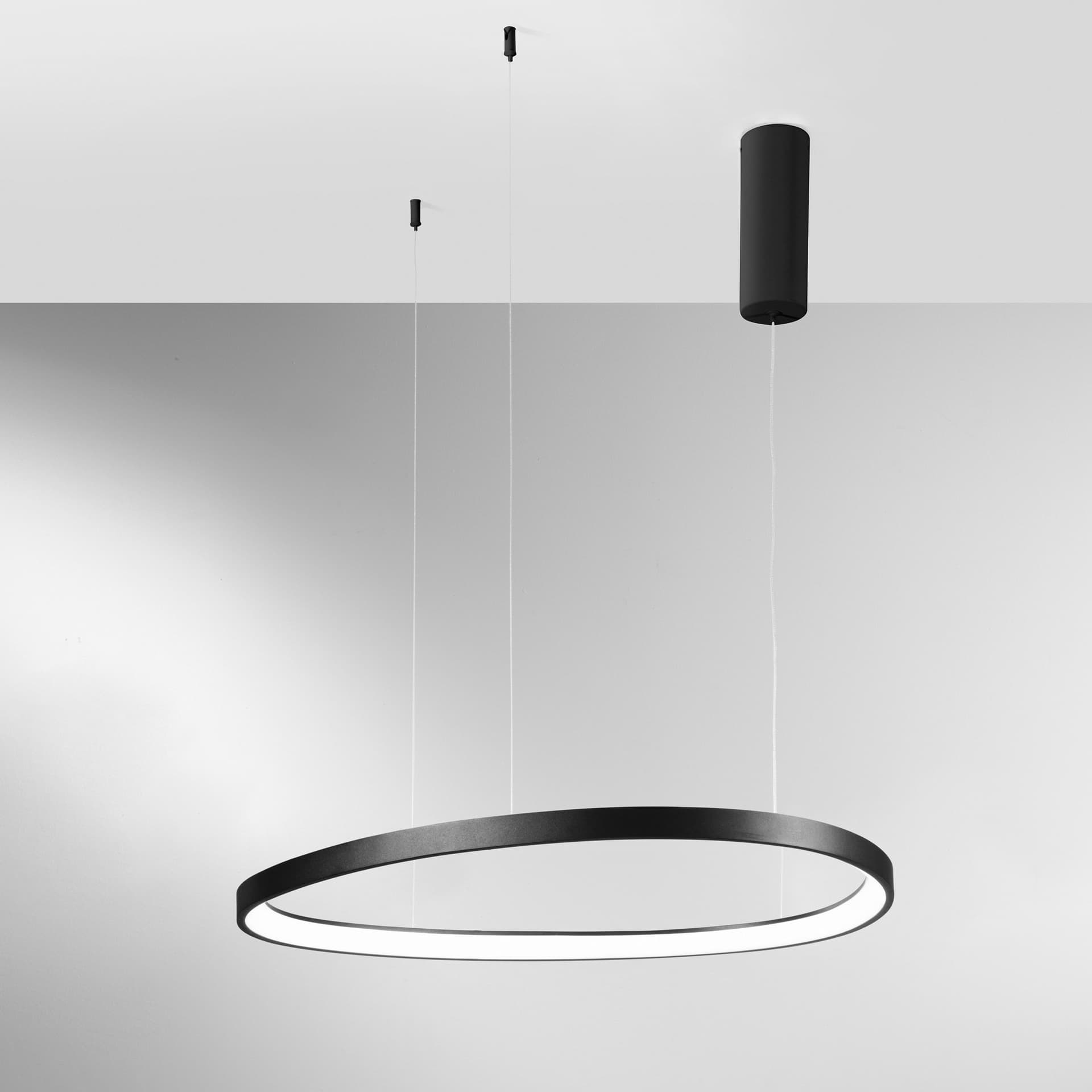 SOSPENSIONE LED KLAPTON NERA 80W 11440LM CCT 85X3,5X150CM - 2