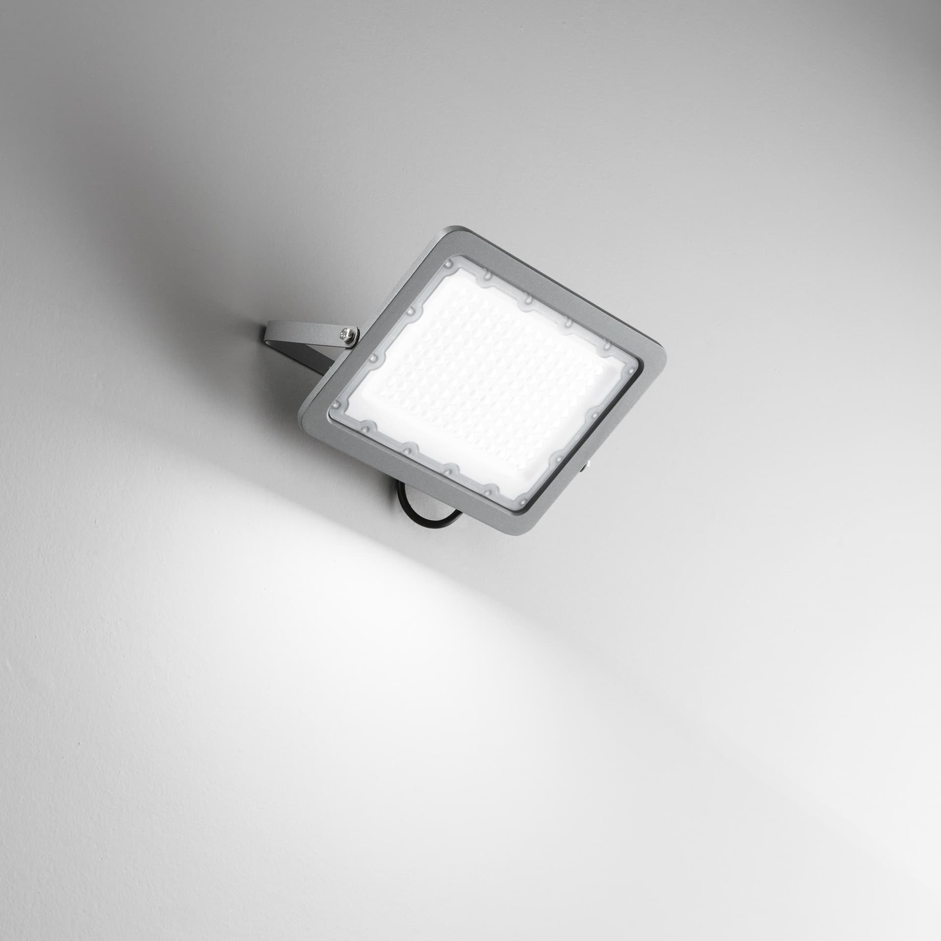 PROIETTORE LED ATHOS GRIGIO 100W 10115LM 4000K IP65 29,05X1,85X21,41CM - 2