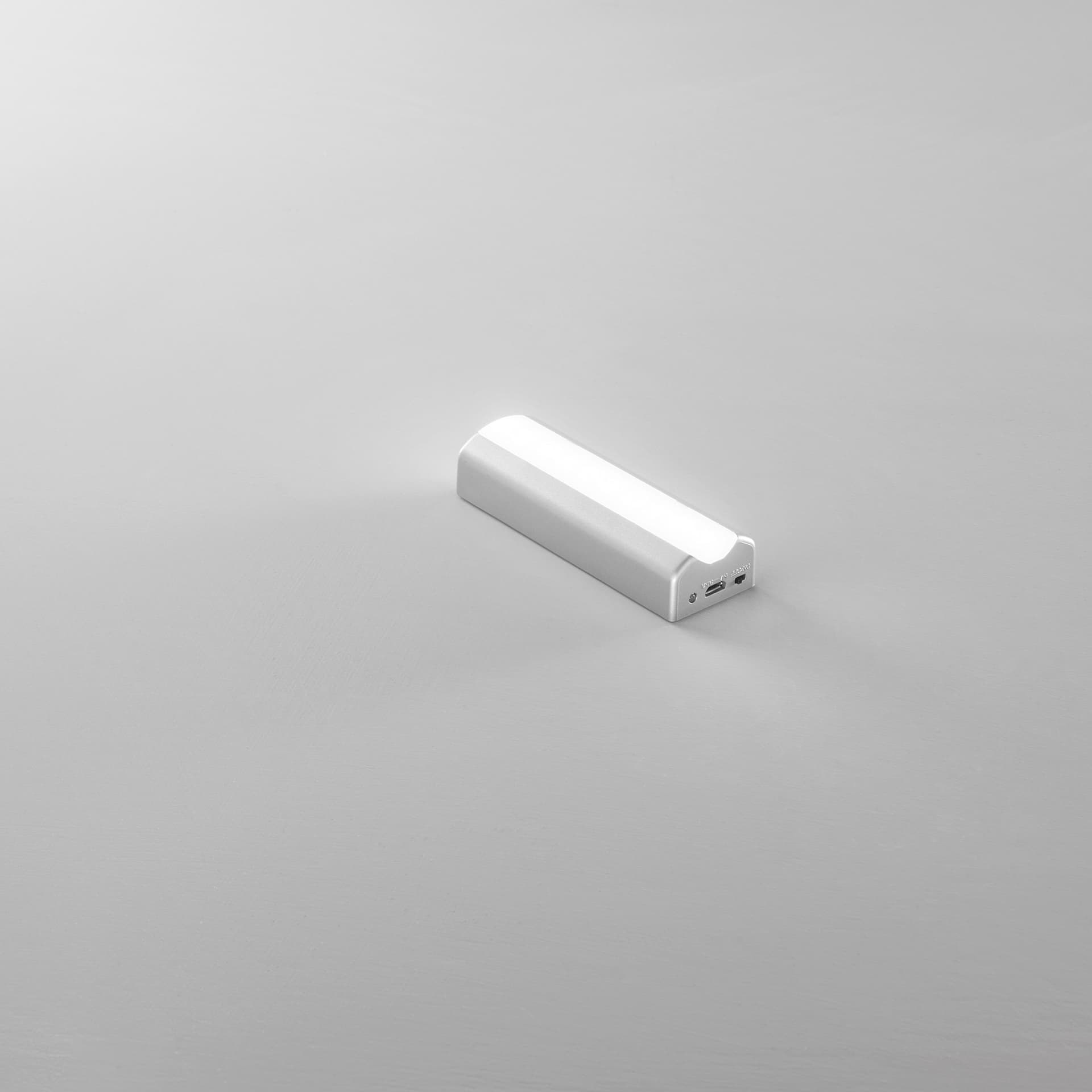 LAMPADA LED CLOSET GRIGIO LED 1W 105LM 4000K CON PANNELLO SOLARE E SENSORE 10,24X3,5X2,2CM - 2