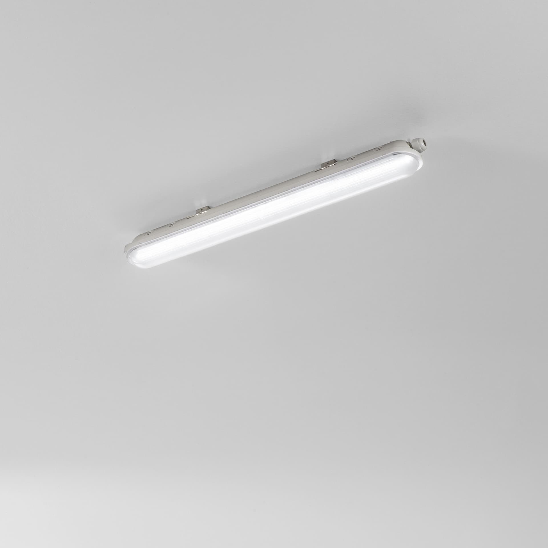 PLAFONIERA LED STAGNA NAUTILUS SILVER 21W 2900LM 4000K IP65 59X6,1X7,2CM - 2