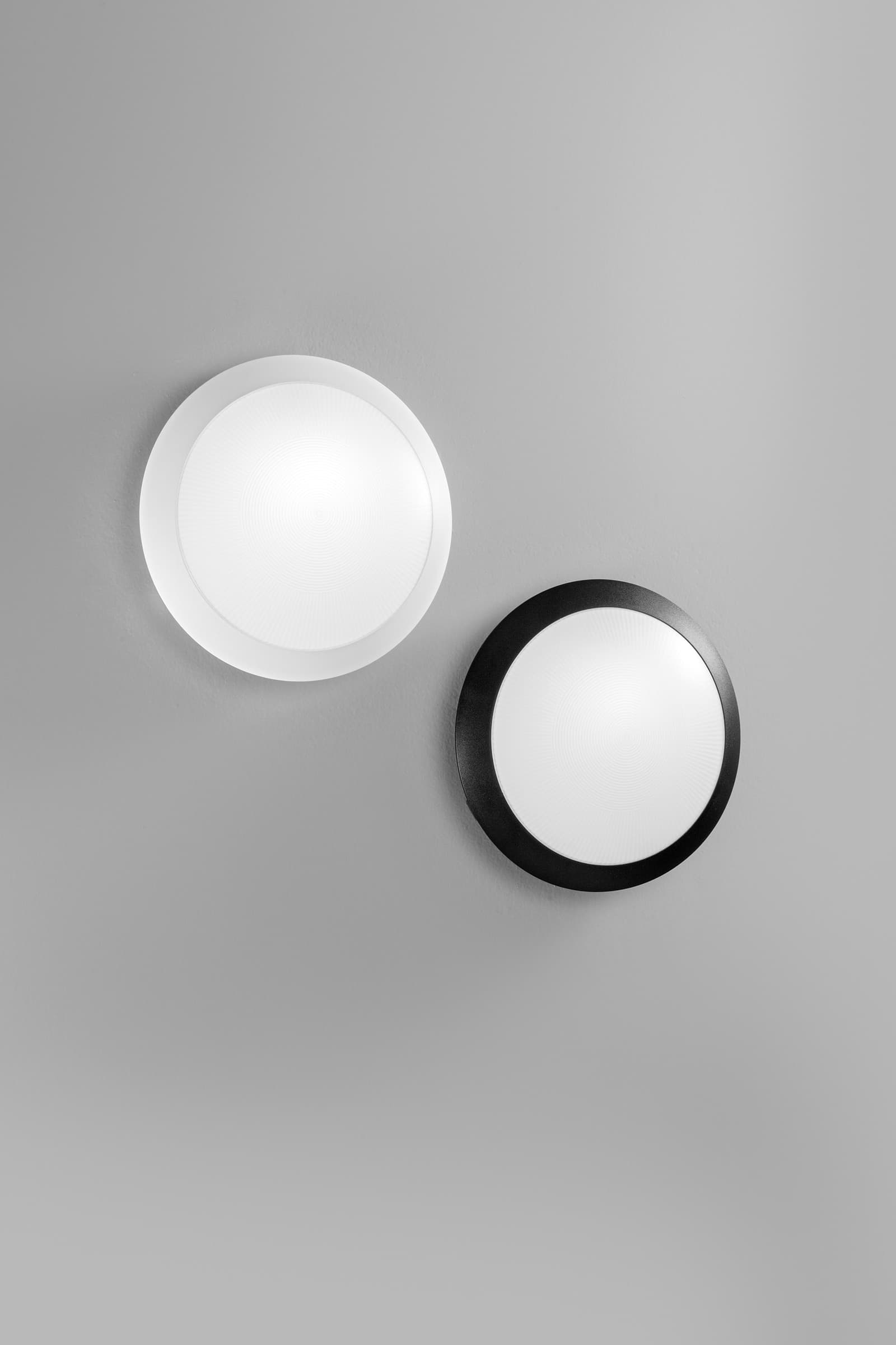 PLAFONIERA ALYCE NERA IN PLASTICA ANTI UV ANTINCENDIO CON ALLOGGIO PER SENSORE NON INCLUSO IP65 φ330X90MM 1XE27 - 2