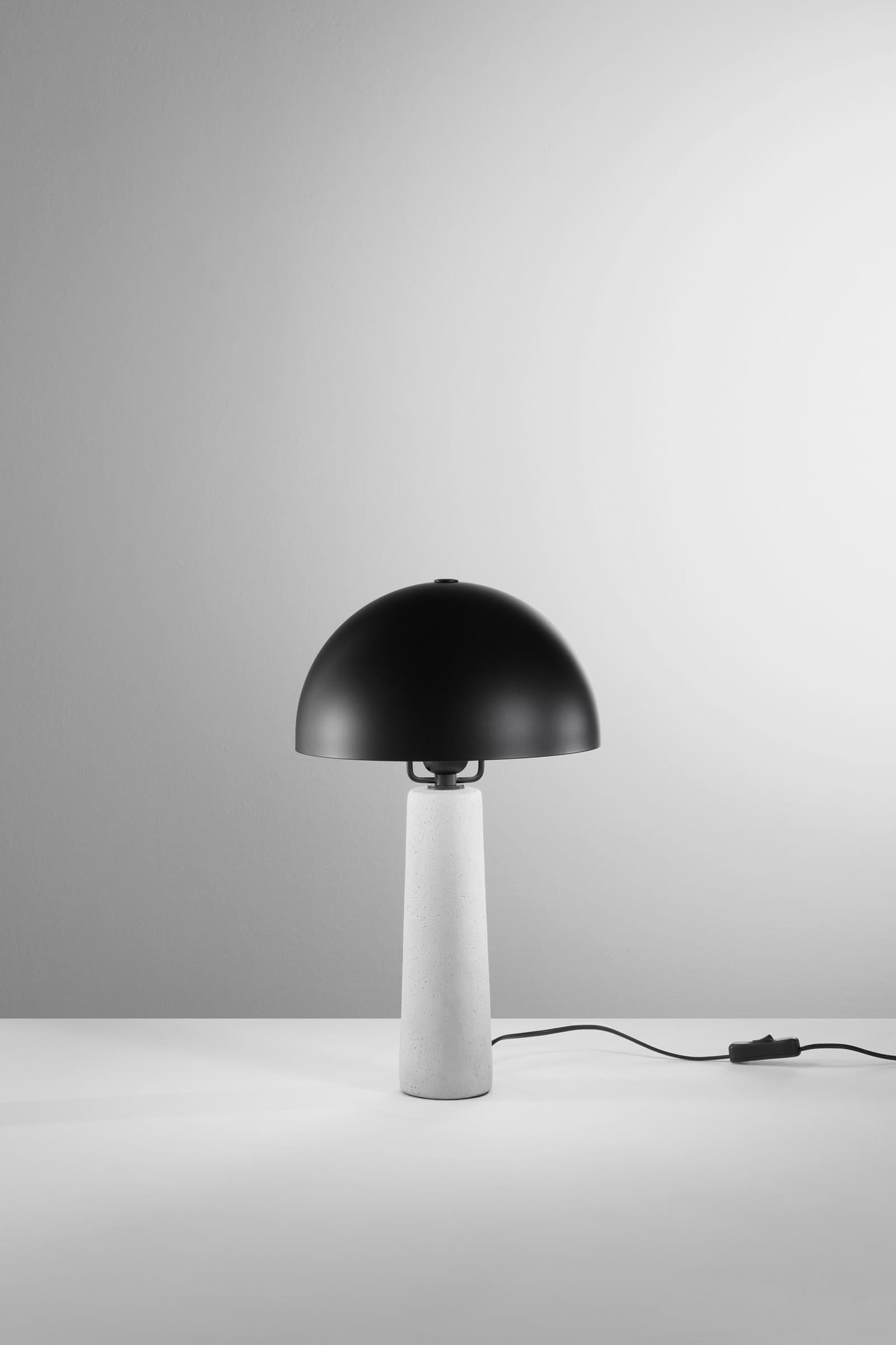 LUME VITRUVO IN CERAMICA NERA MISURA TOTALE D25XH44CM - 2