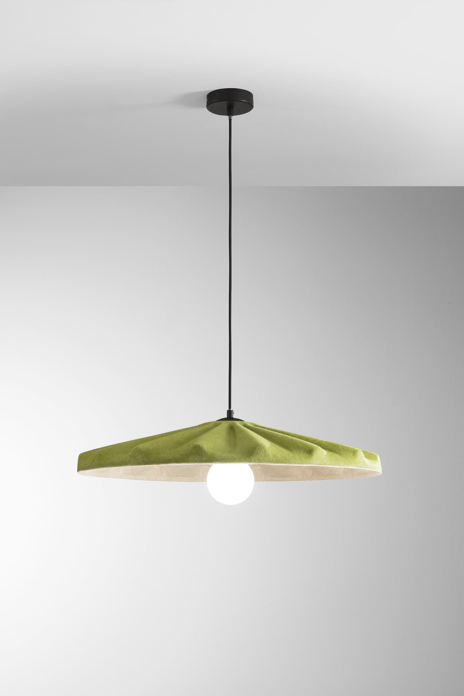 SOSPENSIONE WIMBLEDON IN FELTRO VERDE CAVO 2M PARALUME 69CM 1XE27 - 2