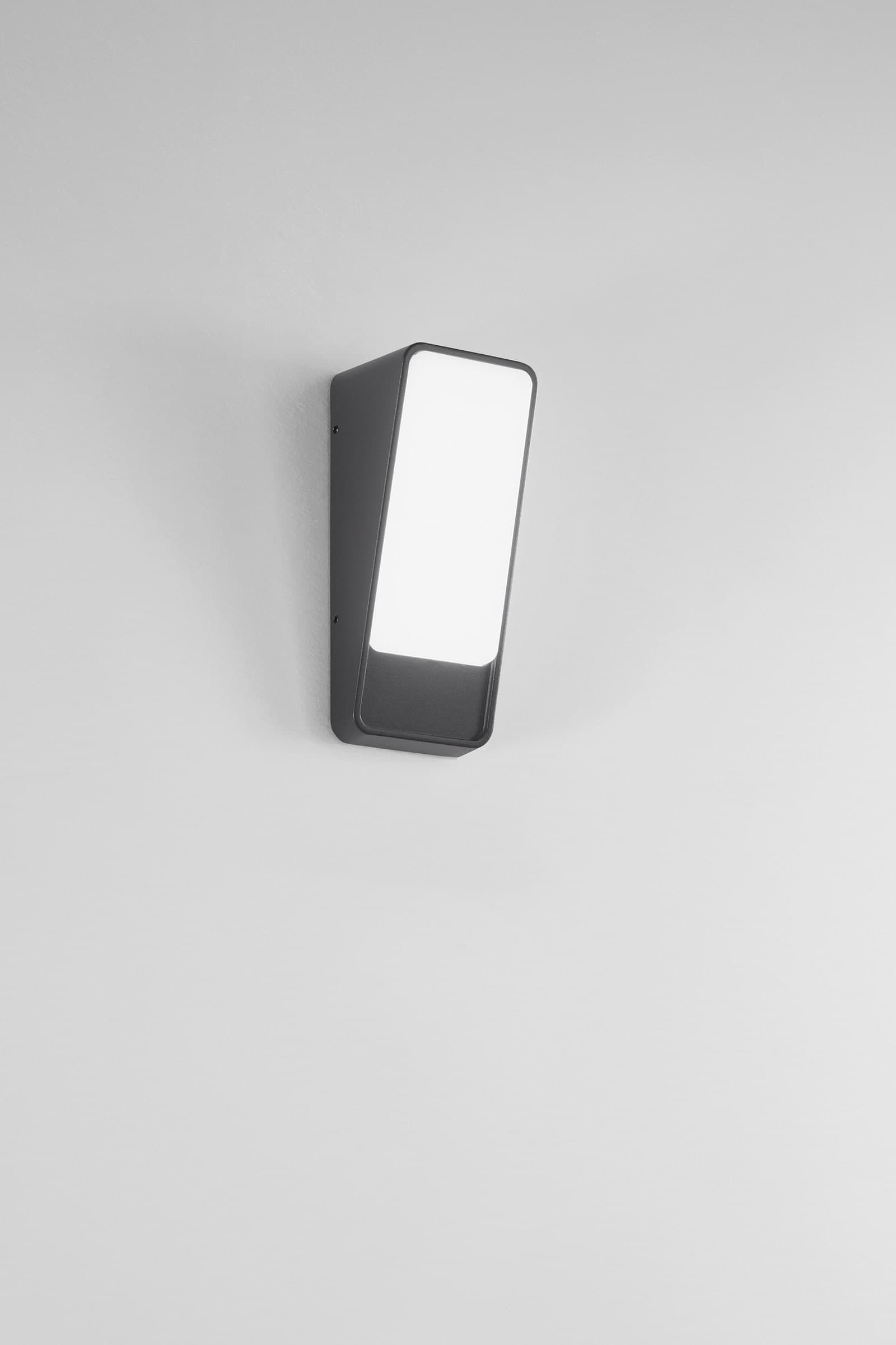 APPLIQUE LED COUPE ANTRACITE IN ALLUMINIO 14W 1950LM 3000K IP65 380X230X305MM - 2