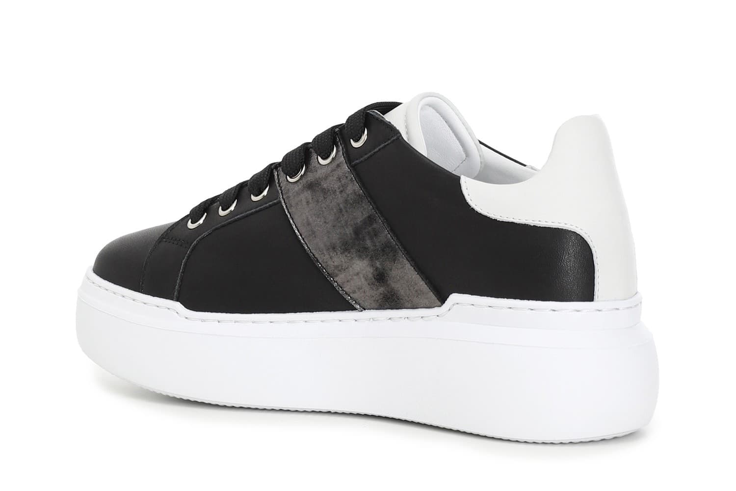 SNEAKERS IN PELLE - 2