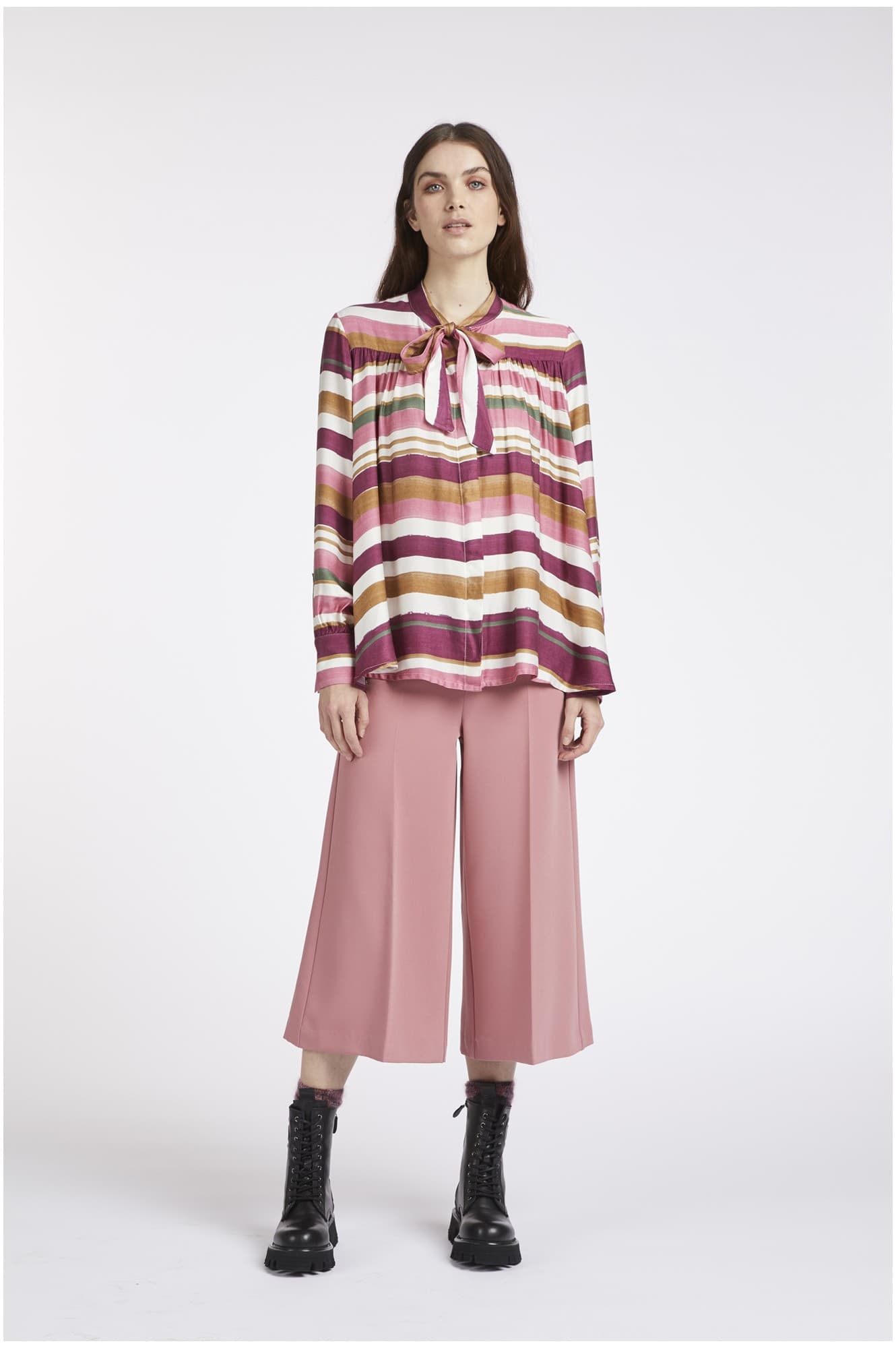CAMICIA ROMANTICA CON FUSCIACCA AL COLLO - 4