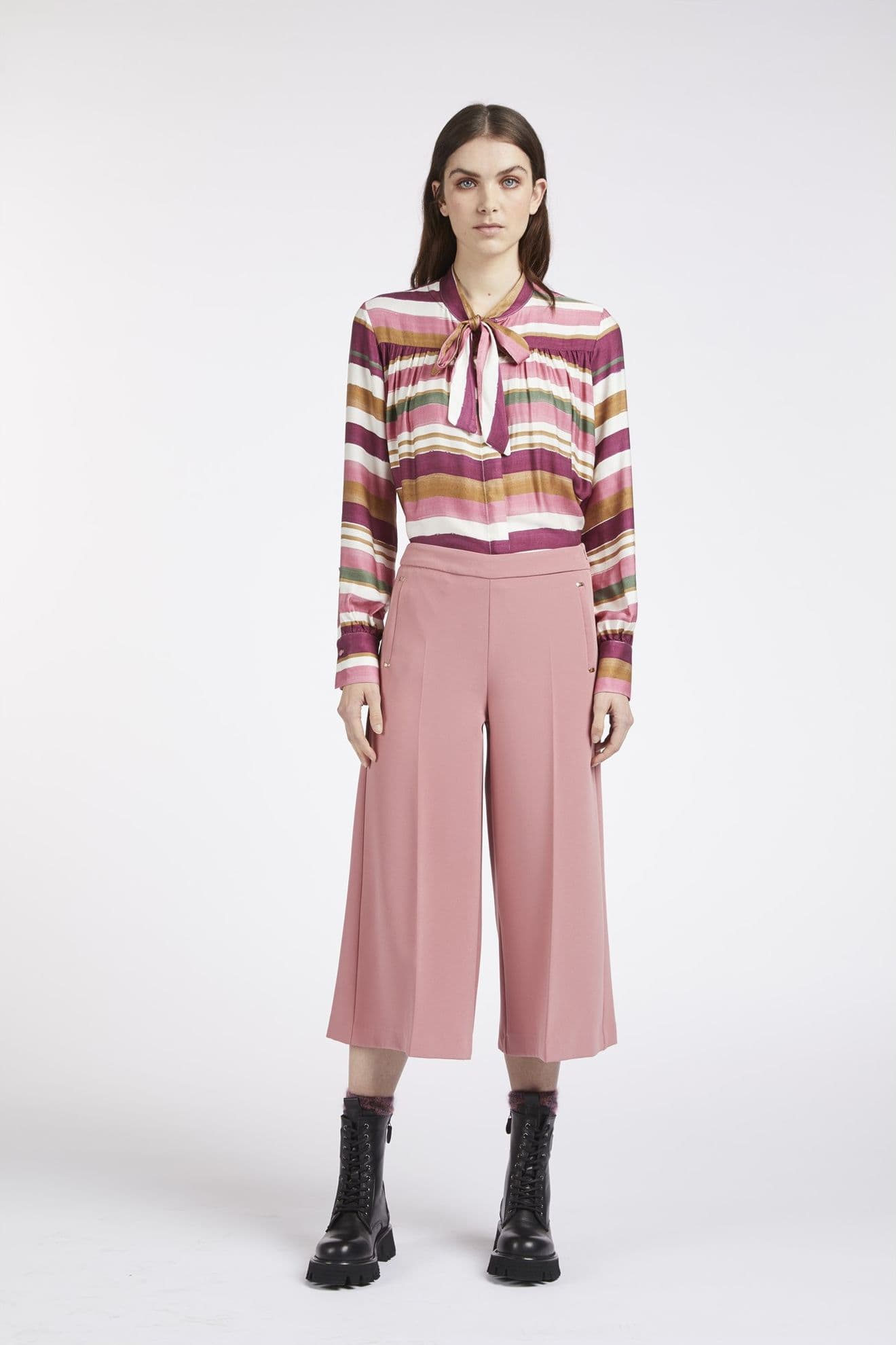 PANTALONE COULOTTE CON RIVETTI ALLE TASCHE - 3