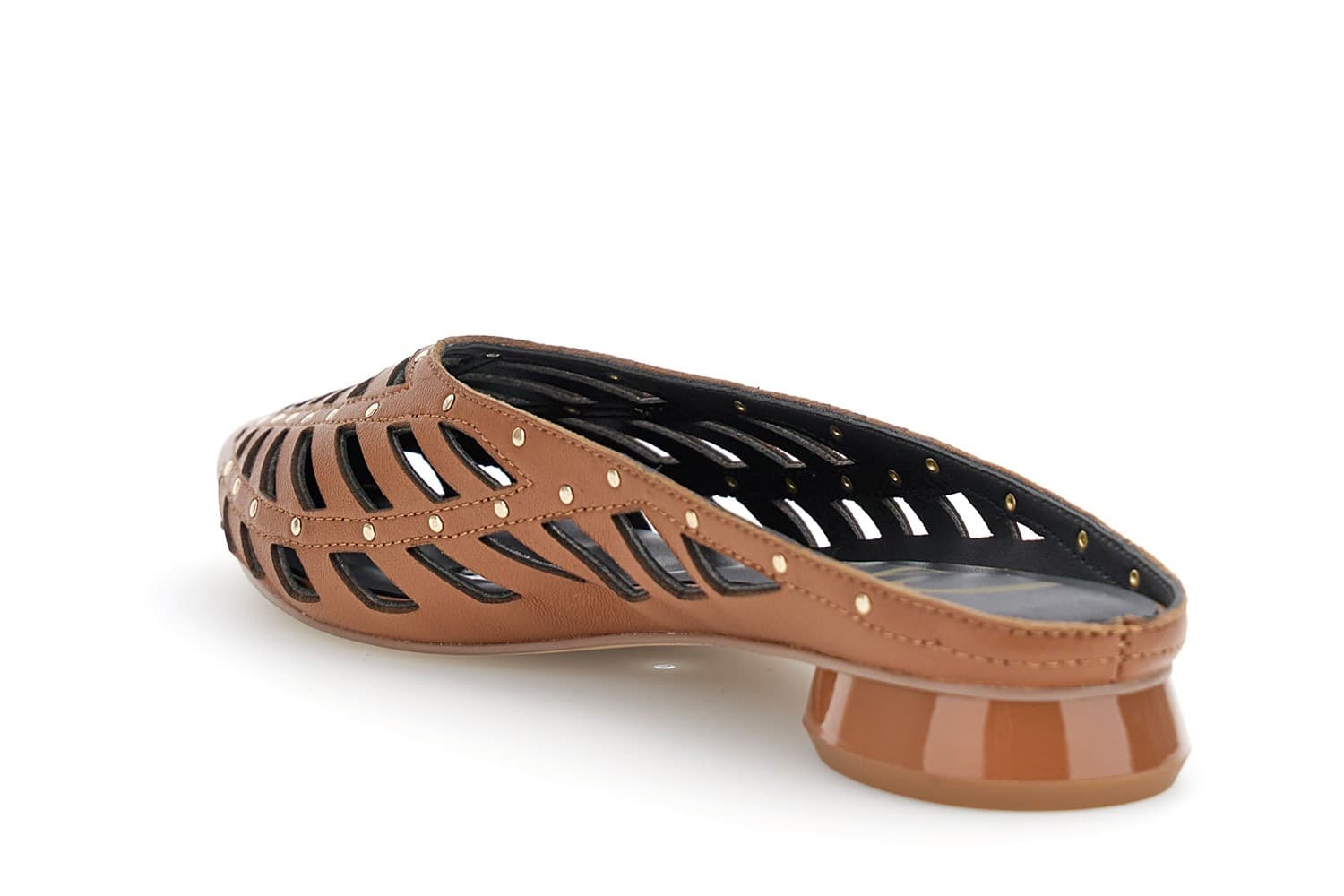 SABOT IN NAPPA TRAFORATA CON BORCHIE - 2