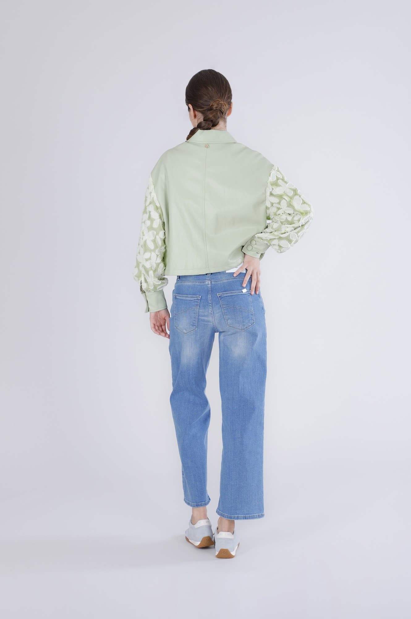 BLAZER IN SIMILPELLE CON MANICHE IN PIZZO - 2