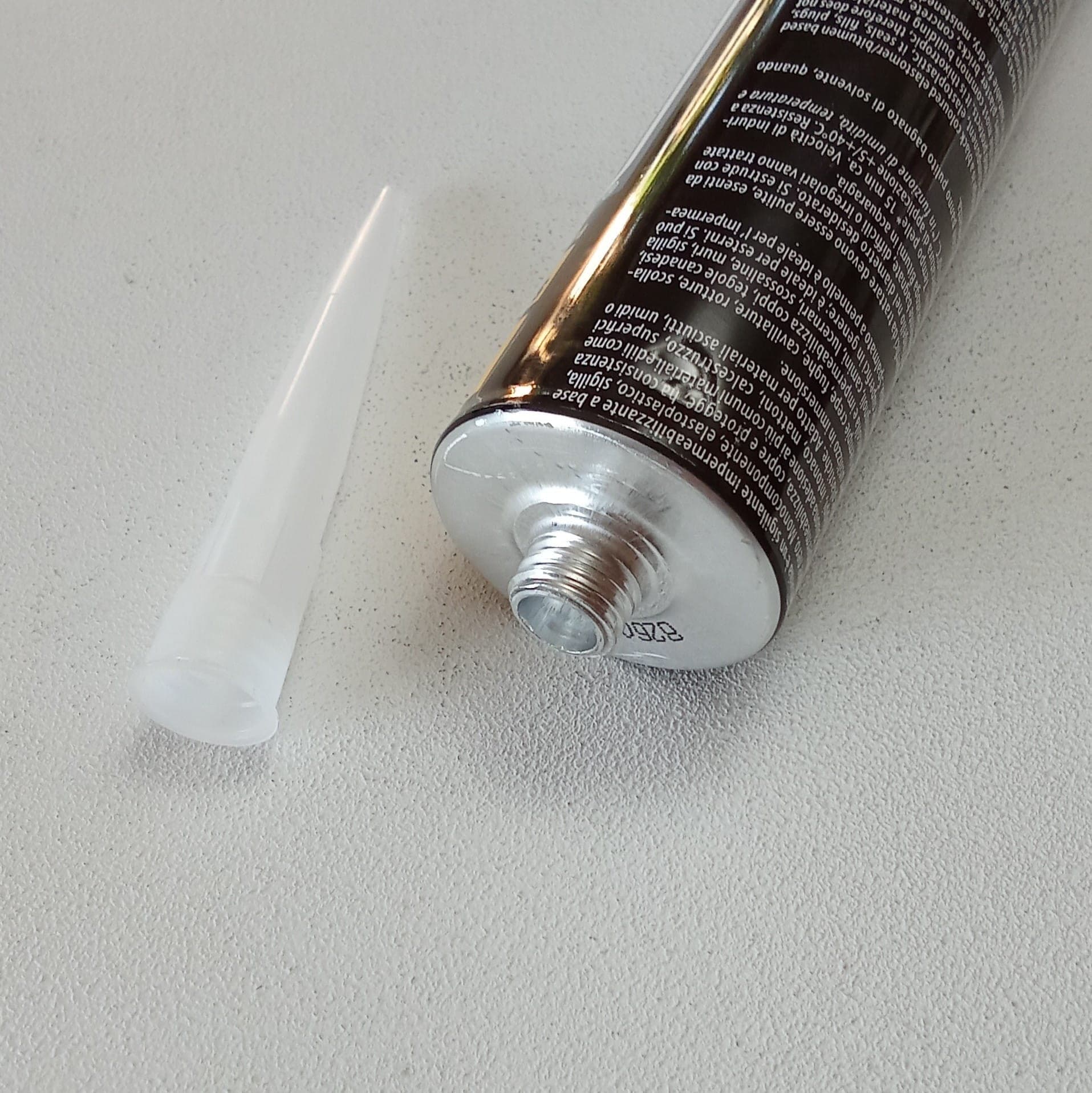 Saratoga Bitumi' 300ml guaina nera impermeabilizzante sigillante in cartuccia di metallo - 3