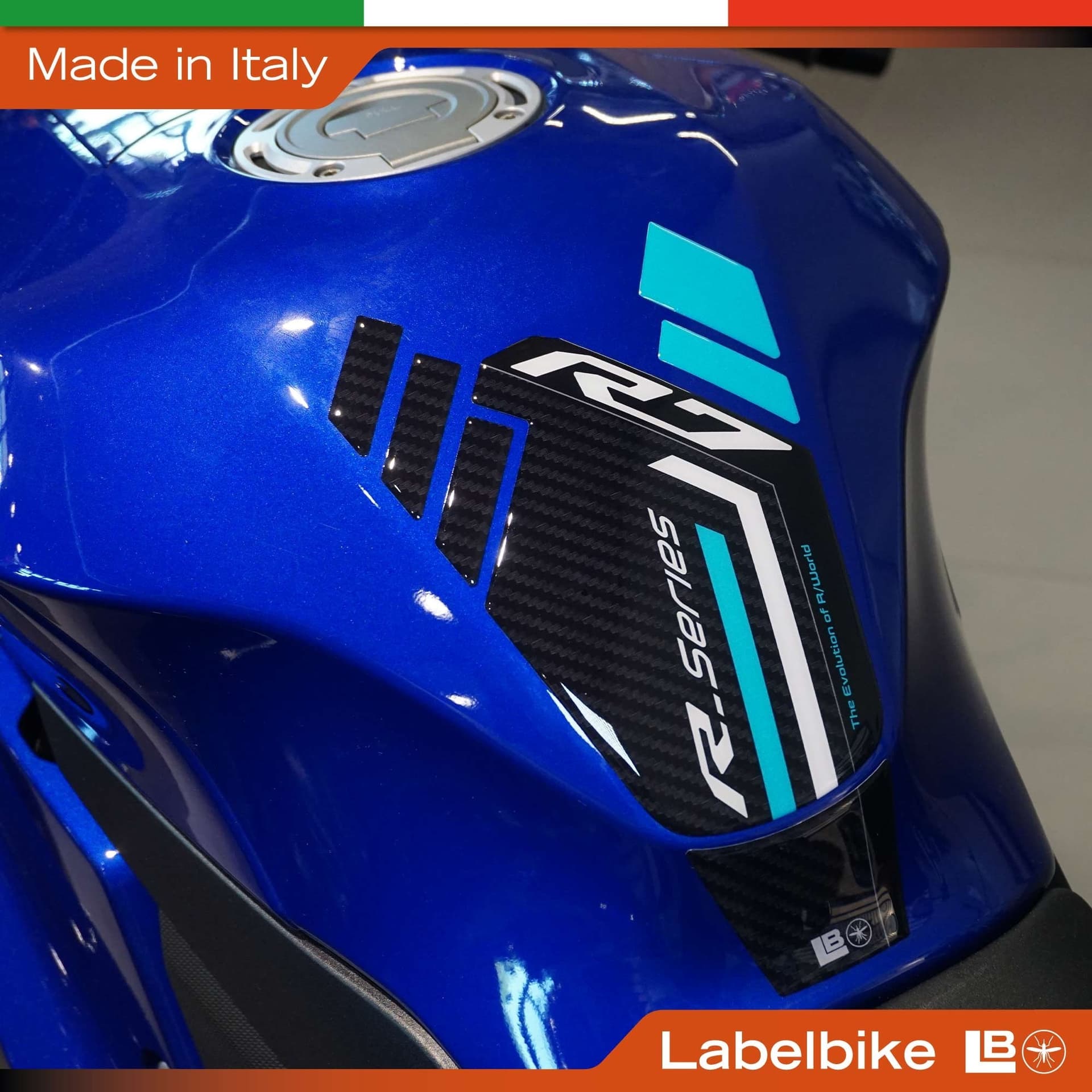 Paraserbatoio moto Adesivo resinato 3D compatibile con Yamaha R7 2026 - 3