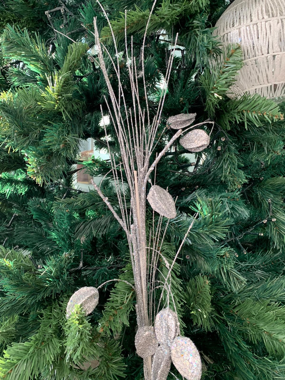 Ramo argento con foglie glitterate decorazione natalizia h 90 cm - 2