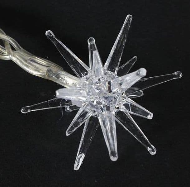 Catena luminosa con 20 stelle trasparenti luce fredda per uso interno 3,5 mt - 3