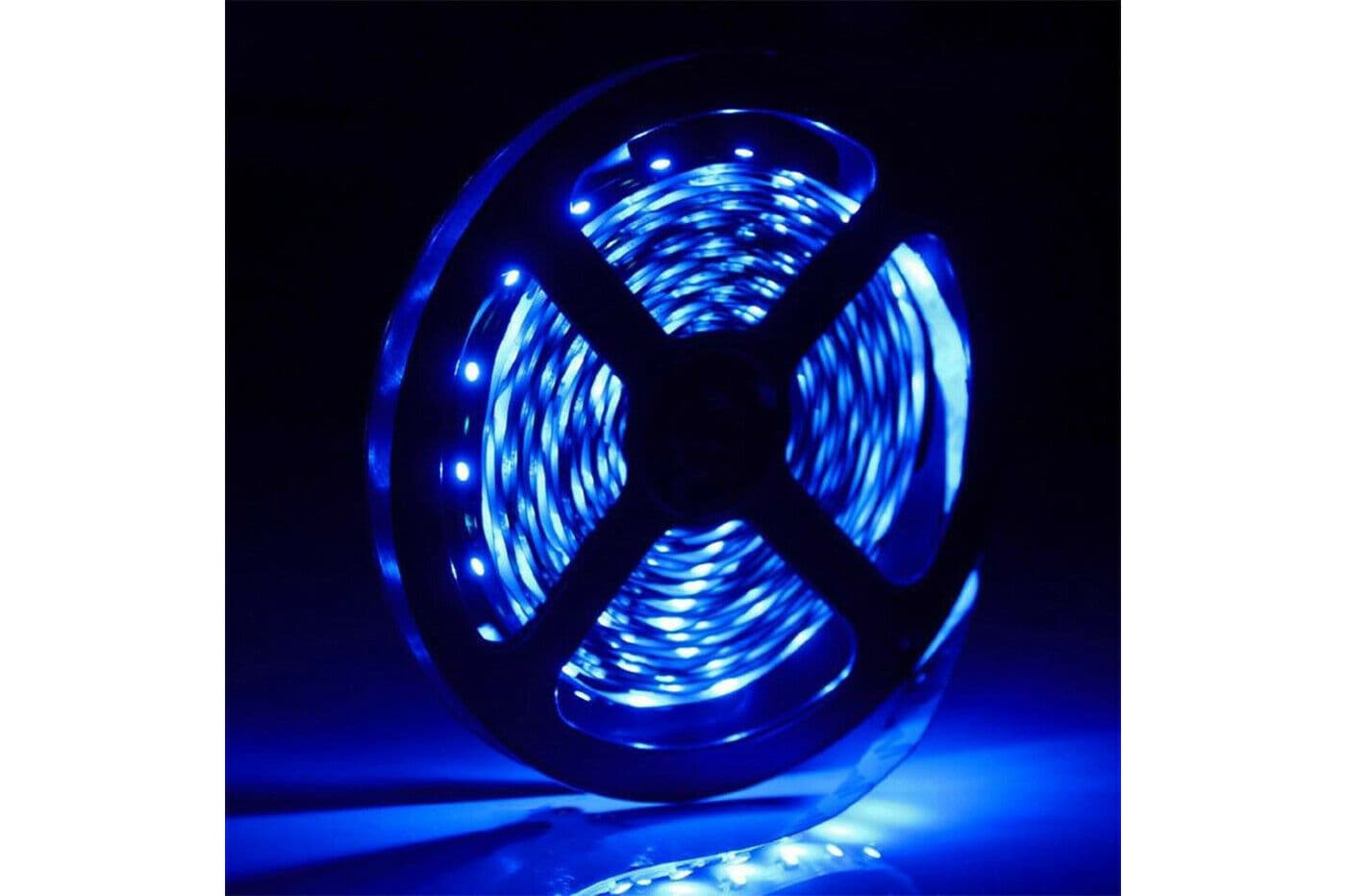 Striscia 150 led con trasformatore per interno 5 mt sezionabile - 4