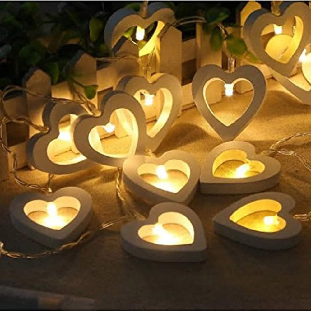 Catena luminosa a Led con 10 cuori in legno bianco per decorazioni natalizie - 3