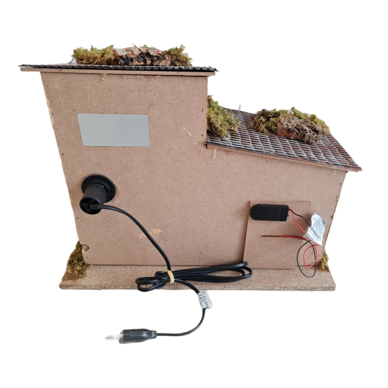 Capanna vuota con muschio esterno, finestra, fuoco e luci per presepe 42 x 31 x 34 cm - 4
