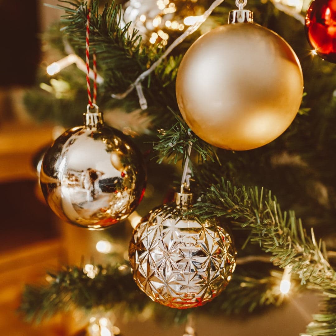 Palline per albero di Natale decorato, in Foam, color Champagne, Glitterate, da Ø 8 cm, 12 pezzi - 6