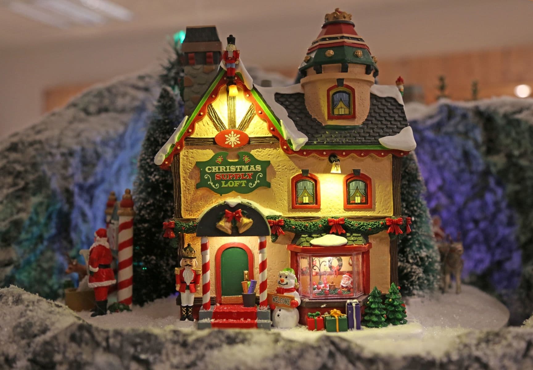 Pini innevati per villaggio di Natale e presepe 21 pezzi altezze miste - 3