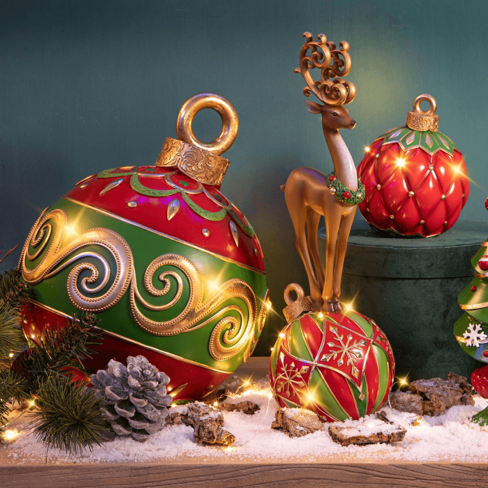 Sfera natale rossa decorata con led Ø 13,40 - H16,90 cm per albero - 2