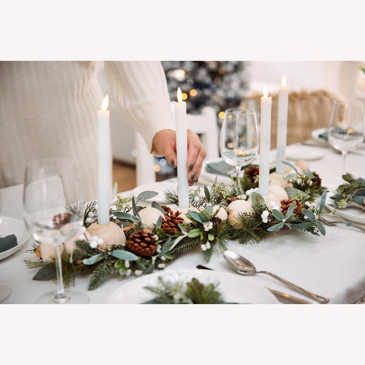 Portacandela di Natale con bacche e pigne per 4 candele alte, da 80 cm - 3