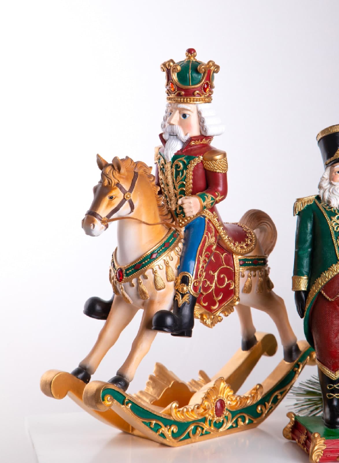 Statuetta cavallo a dondolo con babbo in resina per decorazioni interne - 2