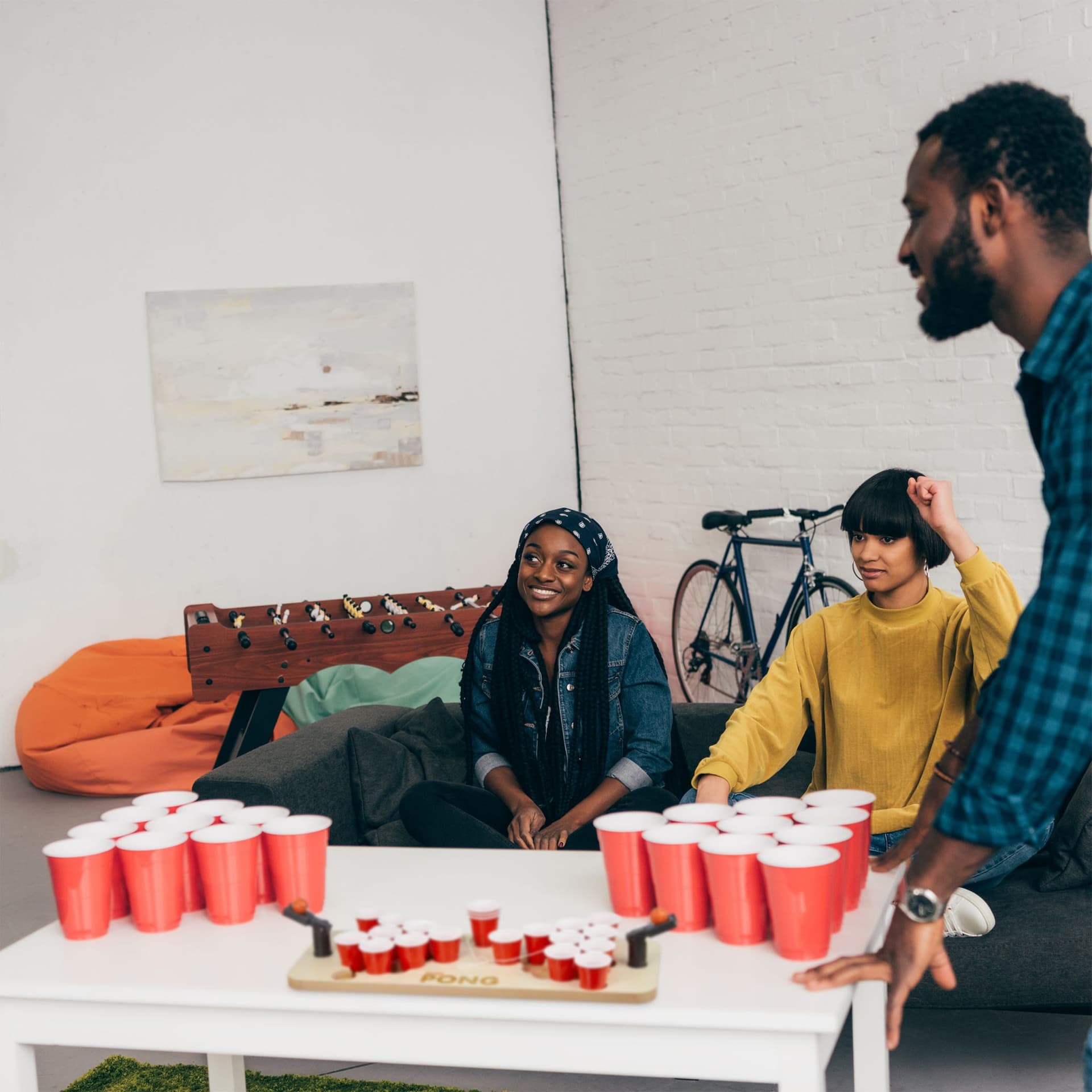Gioco da tavola "Drink Pong" con 20 bicchieri in scatola regalo - 4