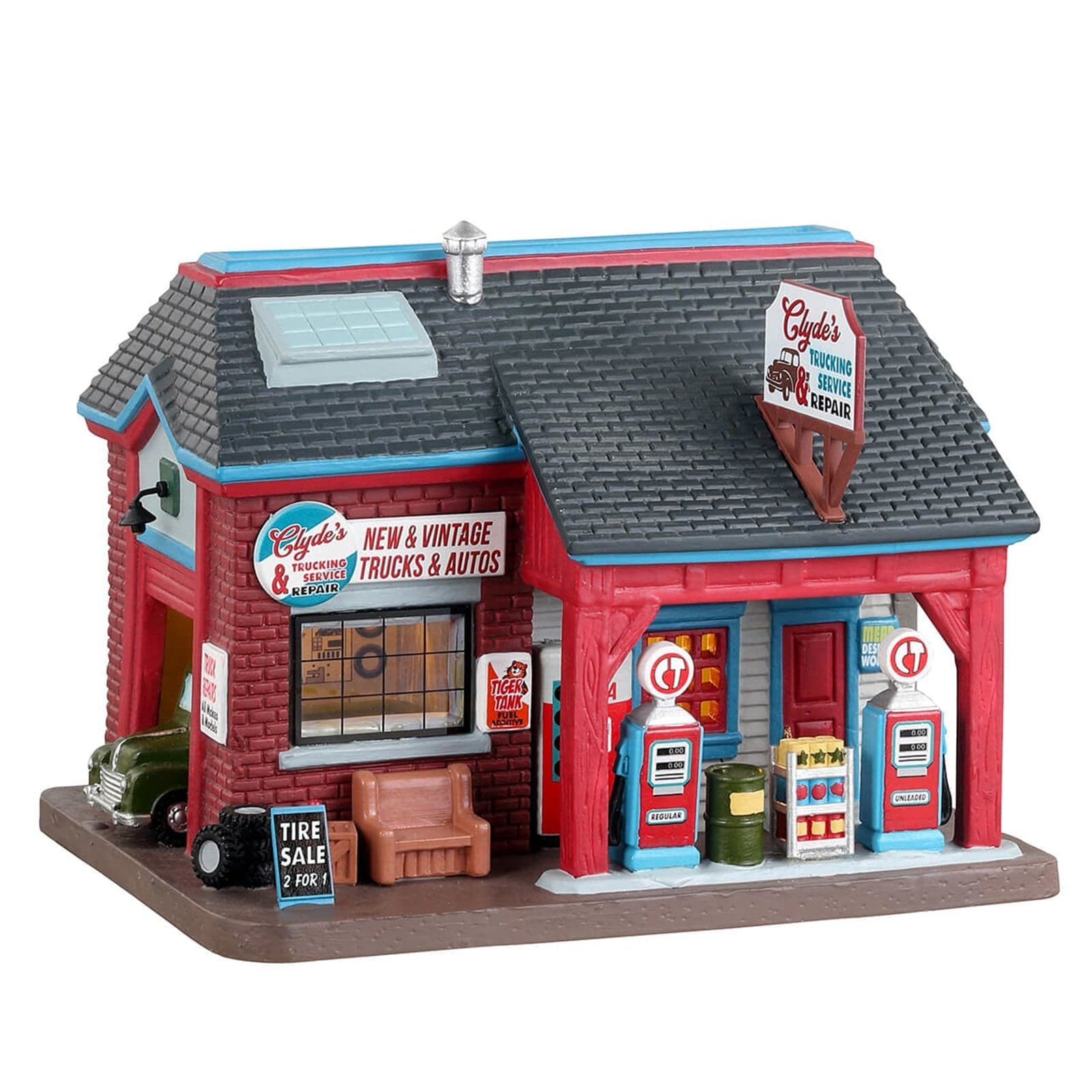 Decorazione "Clyde's Trucking Service & Repair" per Villaggio di Natale e presepe, in Porcellana da h 14,2 cm