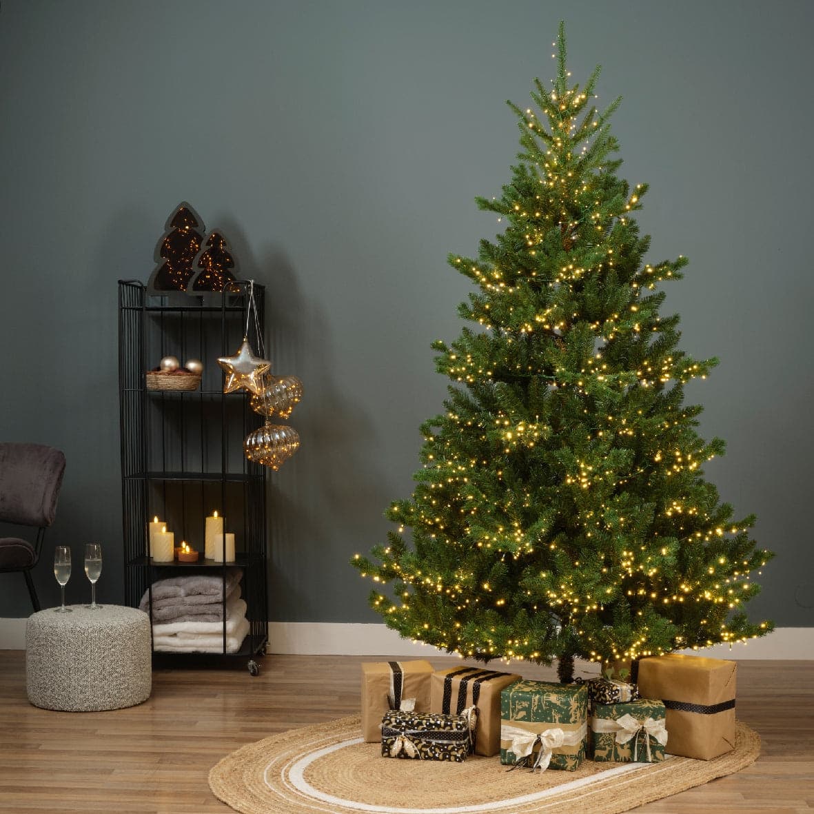 Albero di natale "Alba" con Led  in PE Effetto Real Touch + PVC Altissima qualità - 5