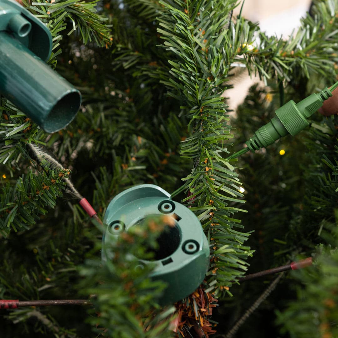 Albero di Natale con microled integrati "St Anton" 70 % in PE Effetto Real Touch - 6