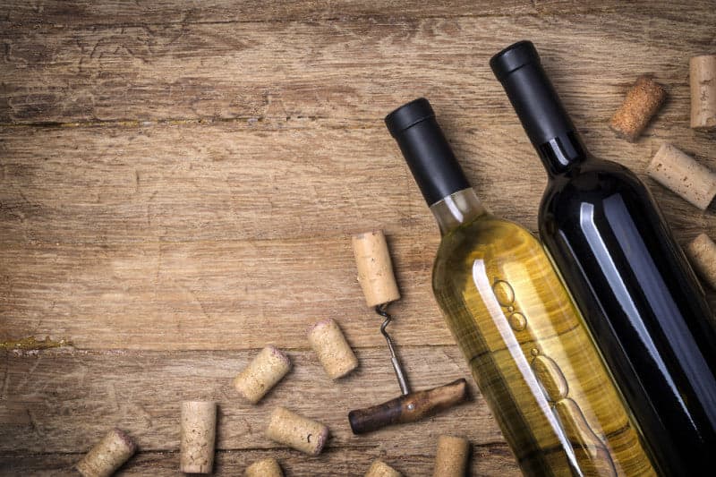 Bottiglia in vetro per vino "Bordolese Verona" con imboccatura a tappo di sughero 1500 mL - 3