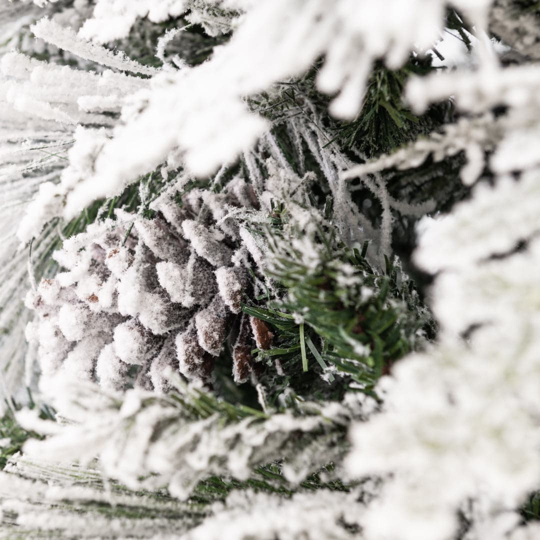 Albero di natale innevato con Pigne "Crans Montana" in  PE Effetto Real Touch + PP Effetto Aghi di Pino - 3