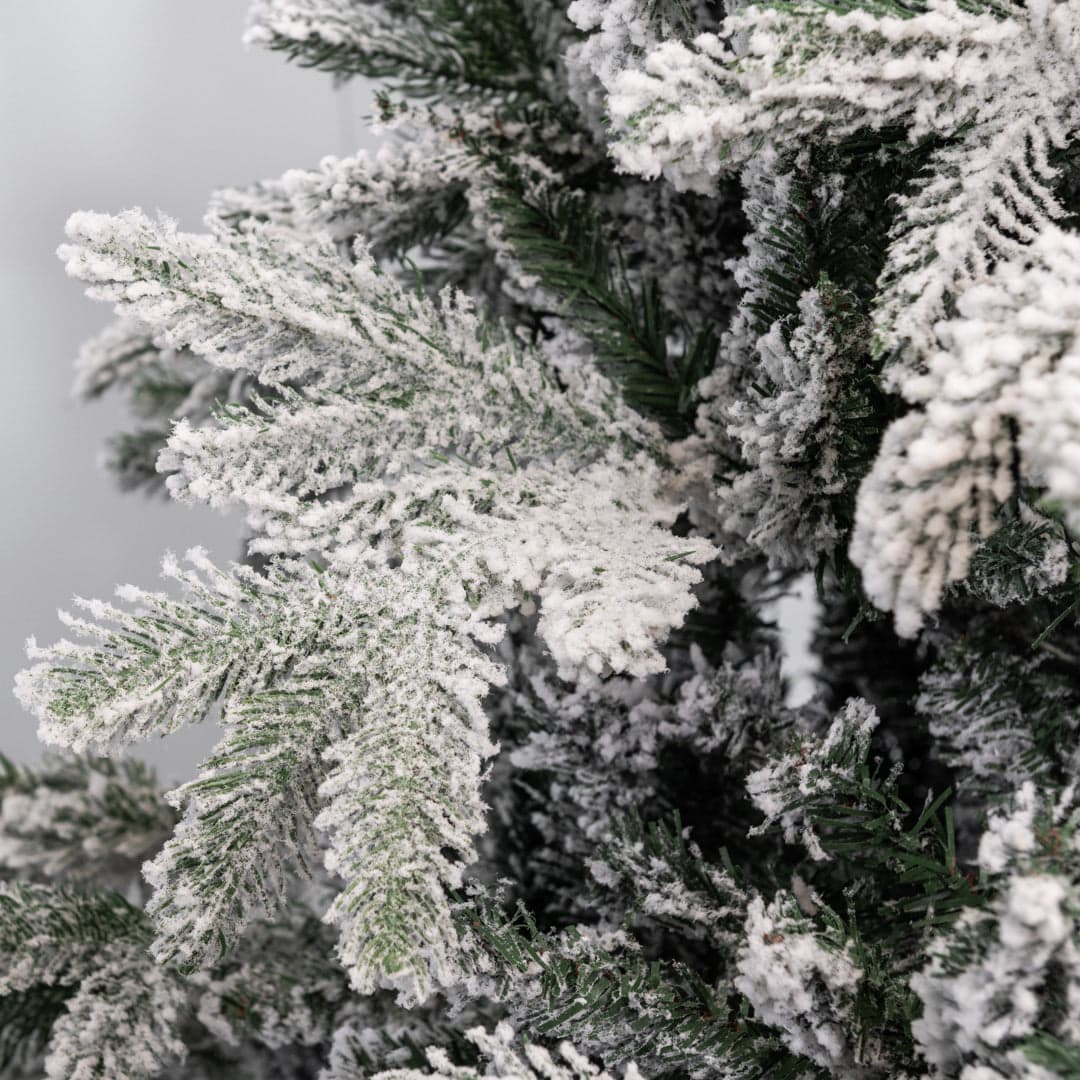 Albero di natale innevato "Monviso" con PE Effetto Real Touch + Flock - 5